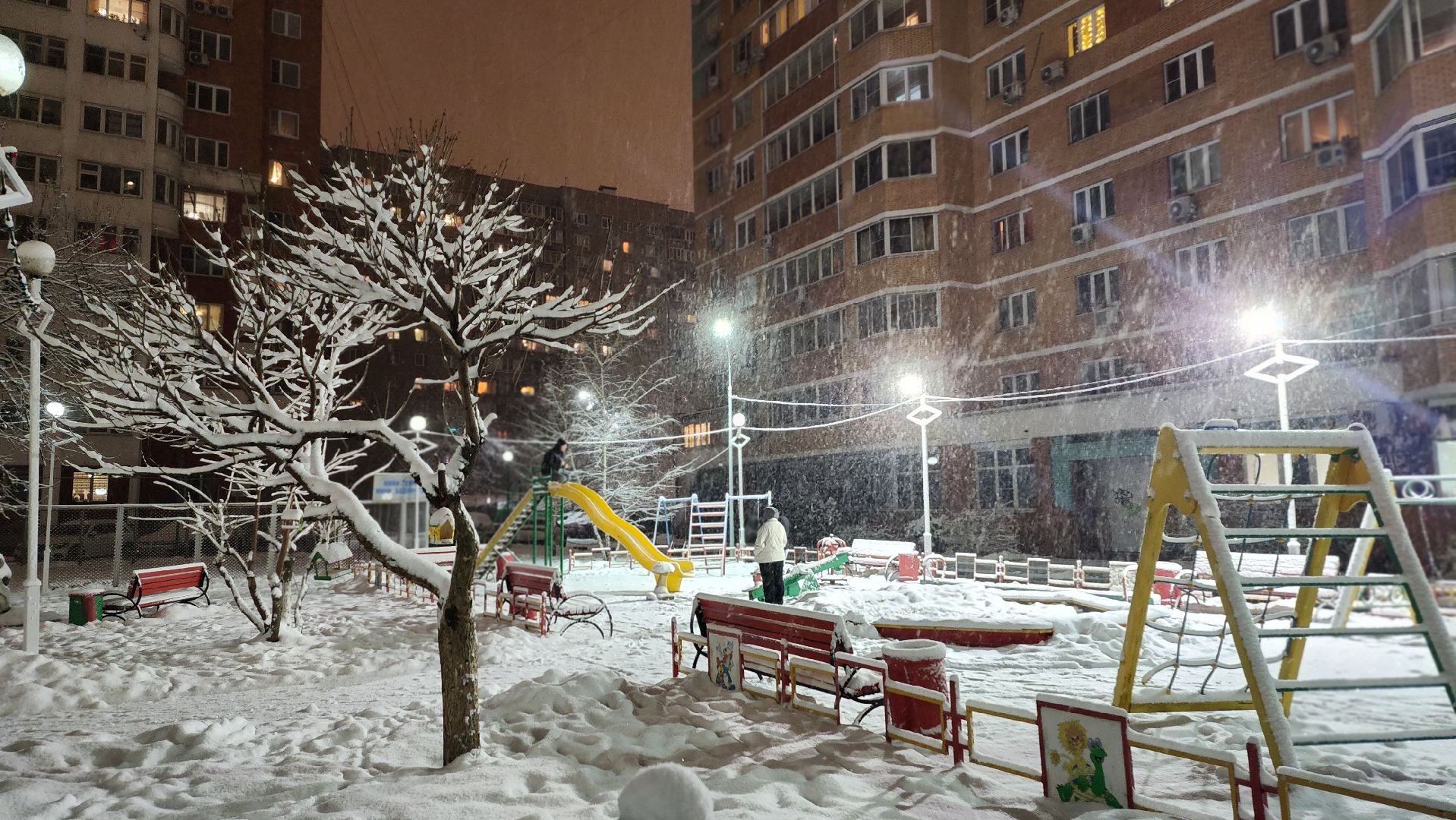 люберцы, сход снега, мокрый снег, автомобили,