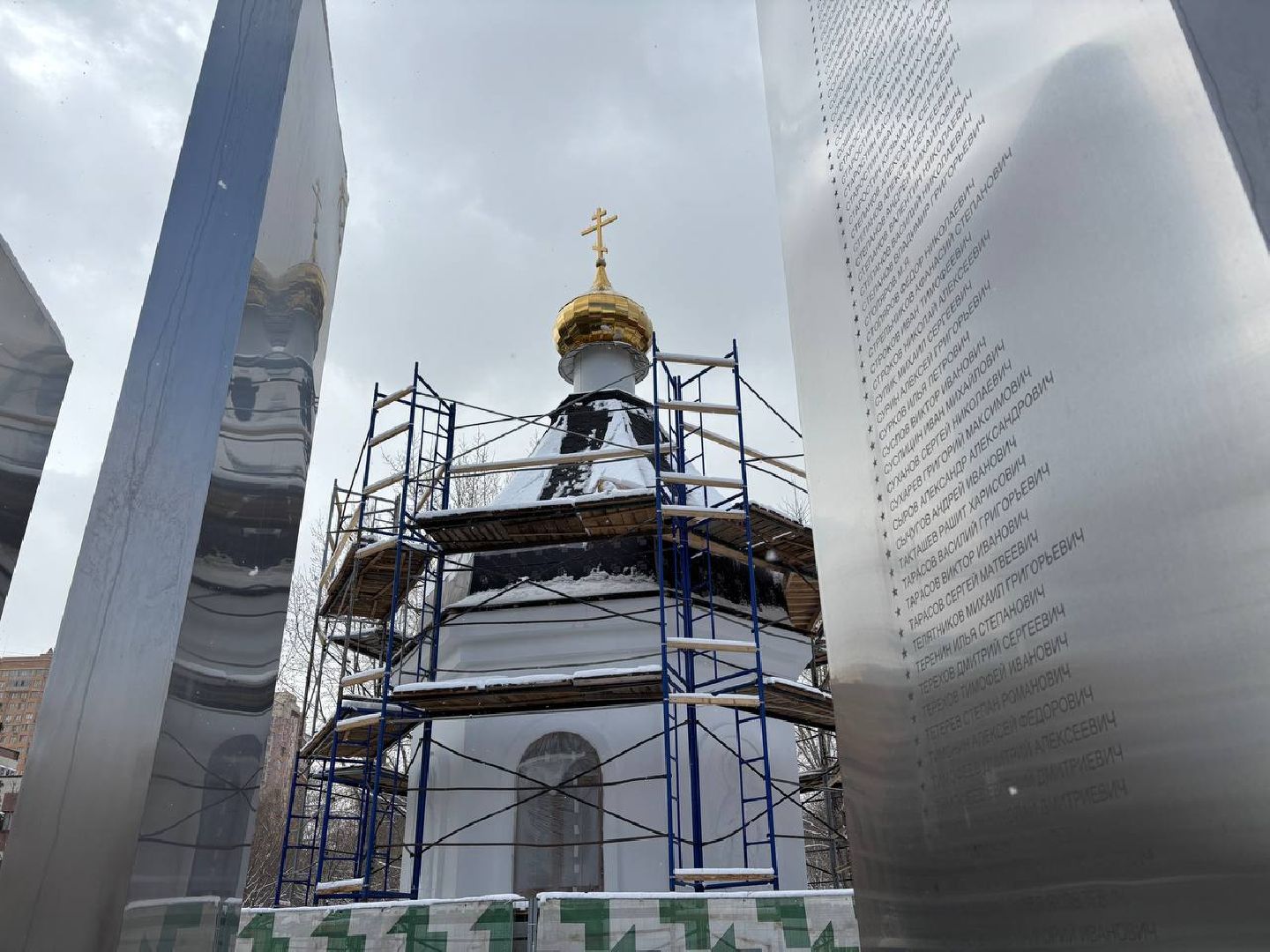 реутов, часовня, реконструкция, лики святых,