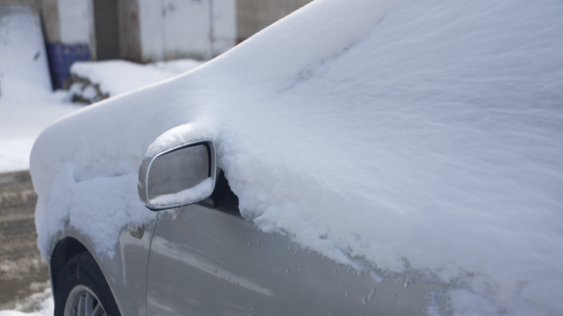 уборка снега, власиха жкх, снег в апреле, микрорайон заозерный, власиха заозерный,
