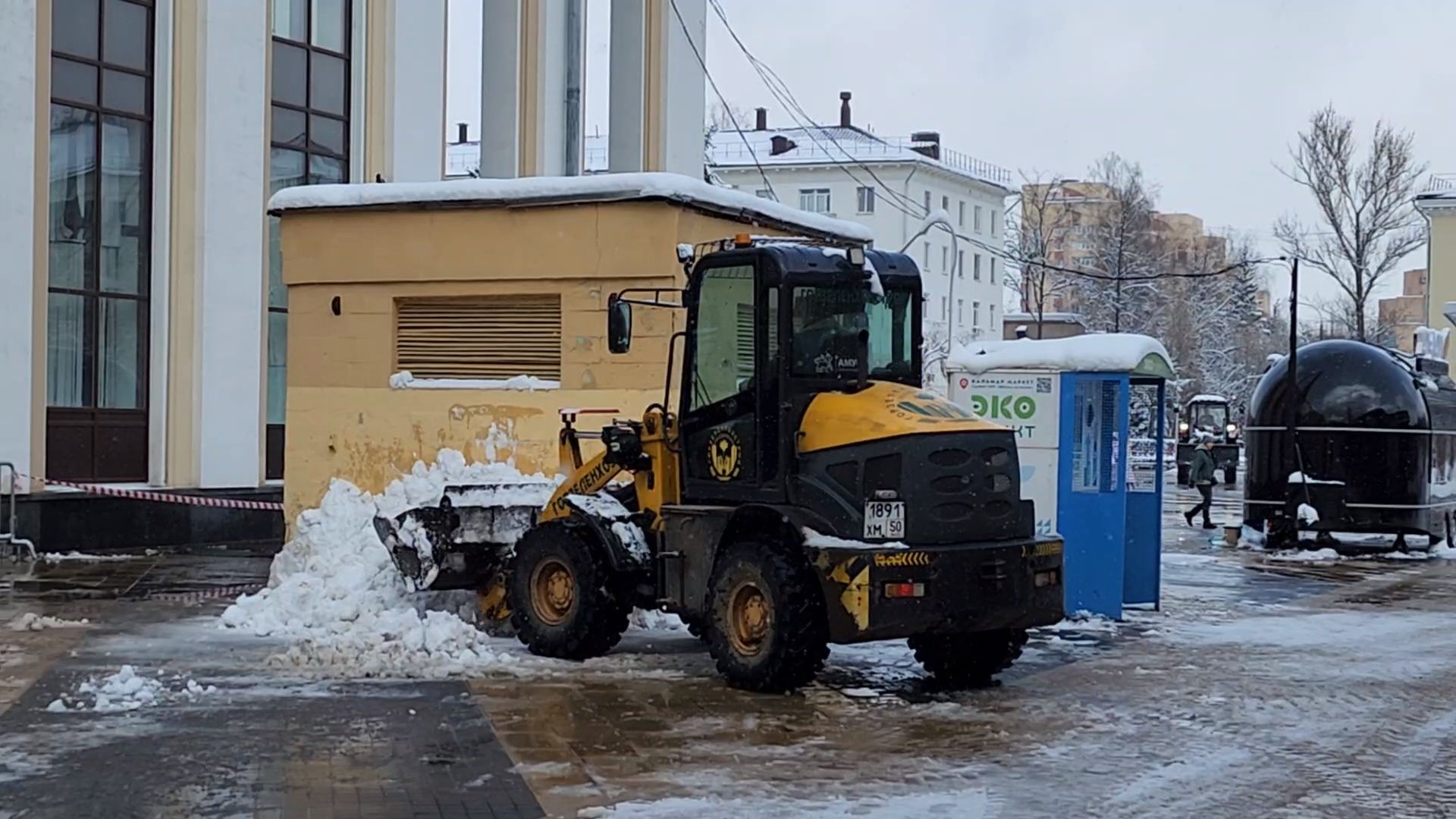 королёв, снегопад, уборка территории, цдк имени калинина,