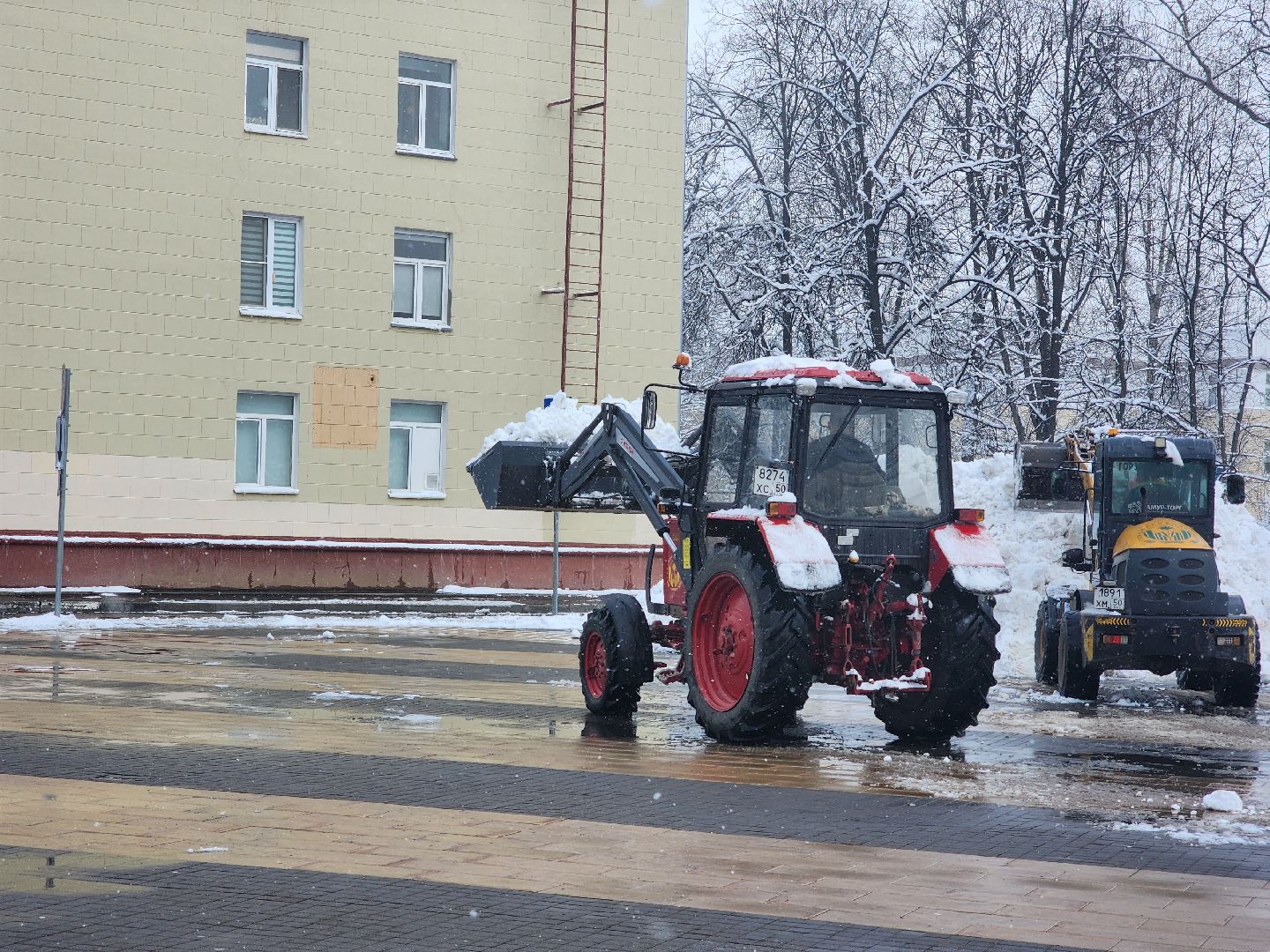 королёв, снегопад, уборка территории, цдк имени калинина,