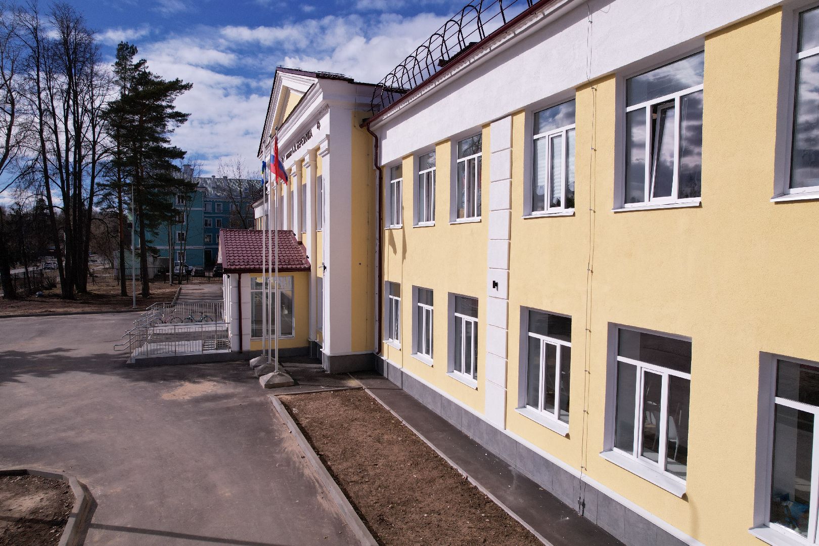 видео с коптера, школа 1 в дубне, капремонт школы в дубне,