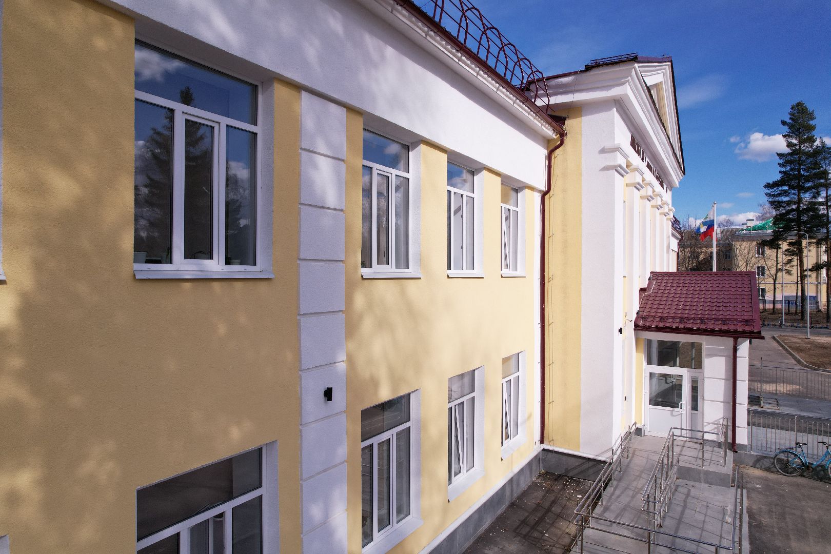 видео с коптера, школа 1 в дубне, капремонт школы в дубне,