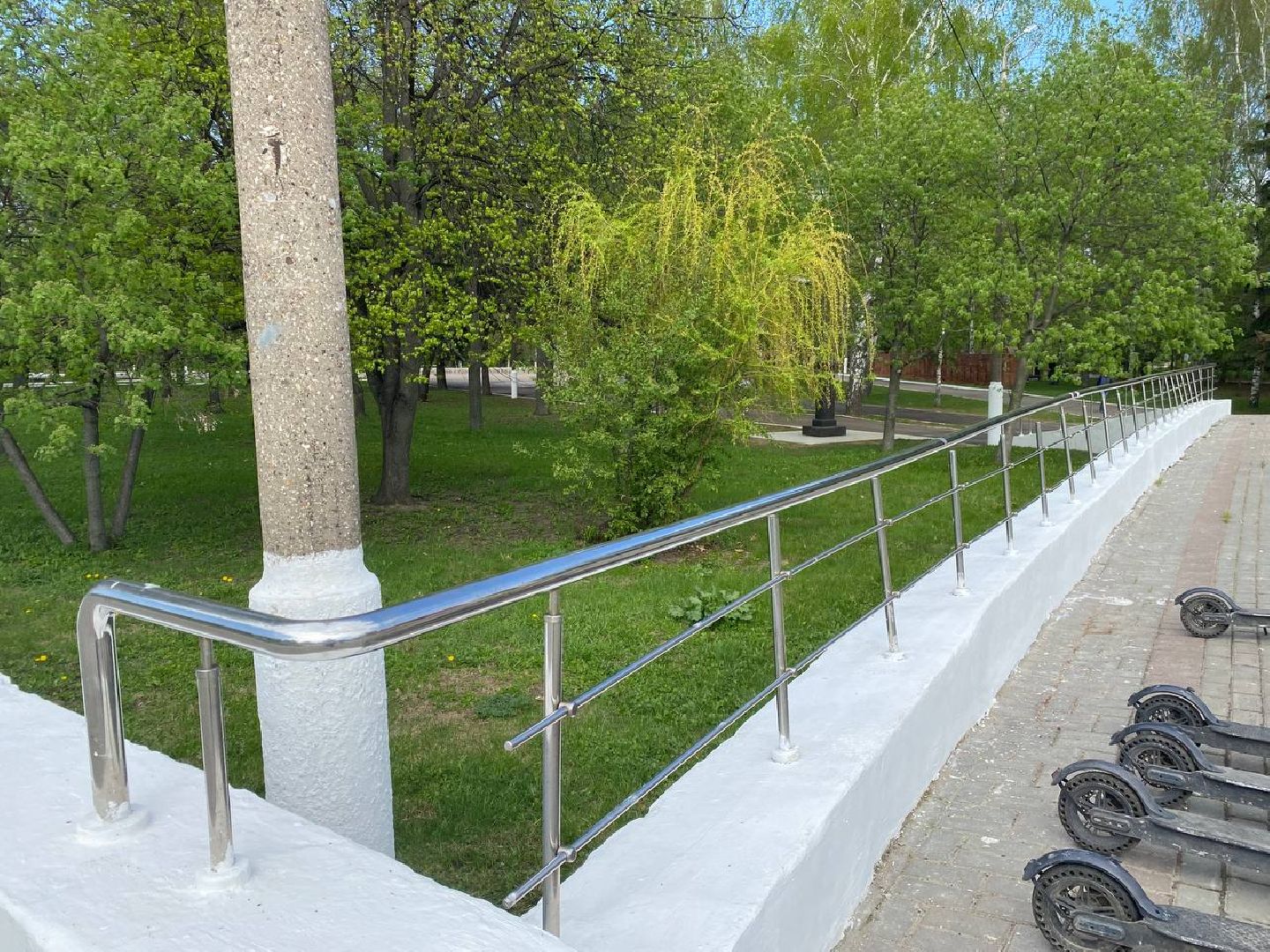 Коломна, парк, памятник