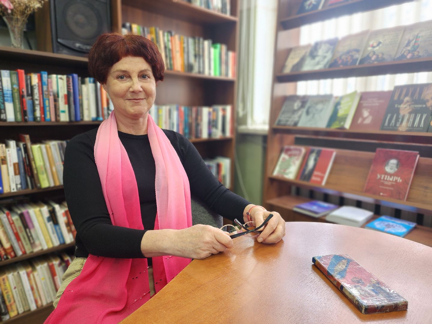 фрязино, художественная выставка, библиотека, художник,