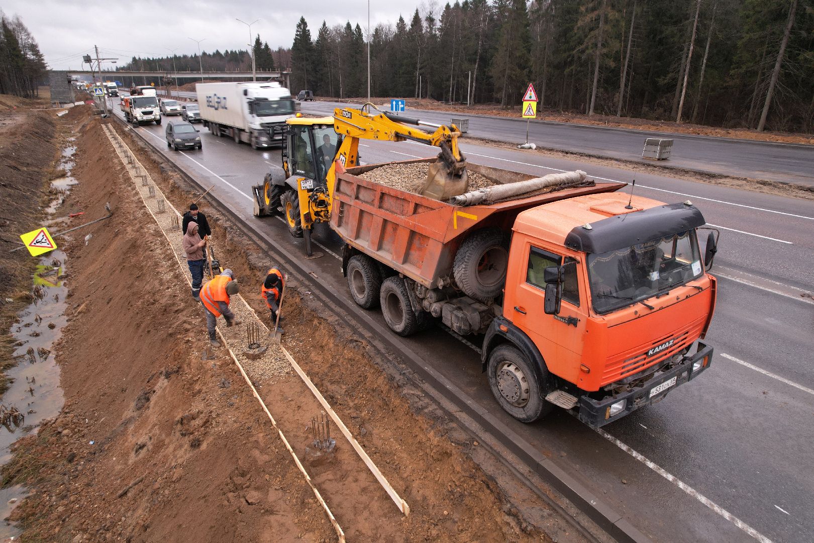 видео с коптера, расширение трассы м-1, строительные работы на м-1,