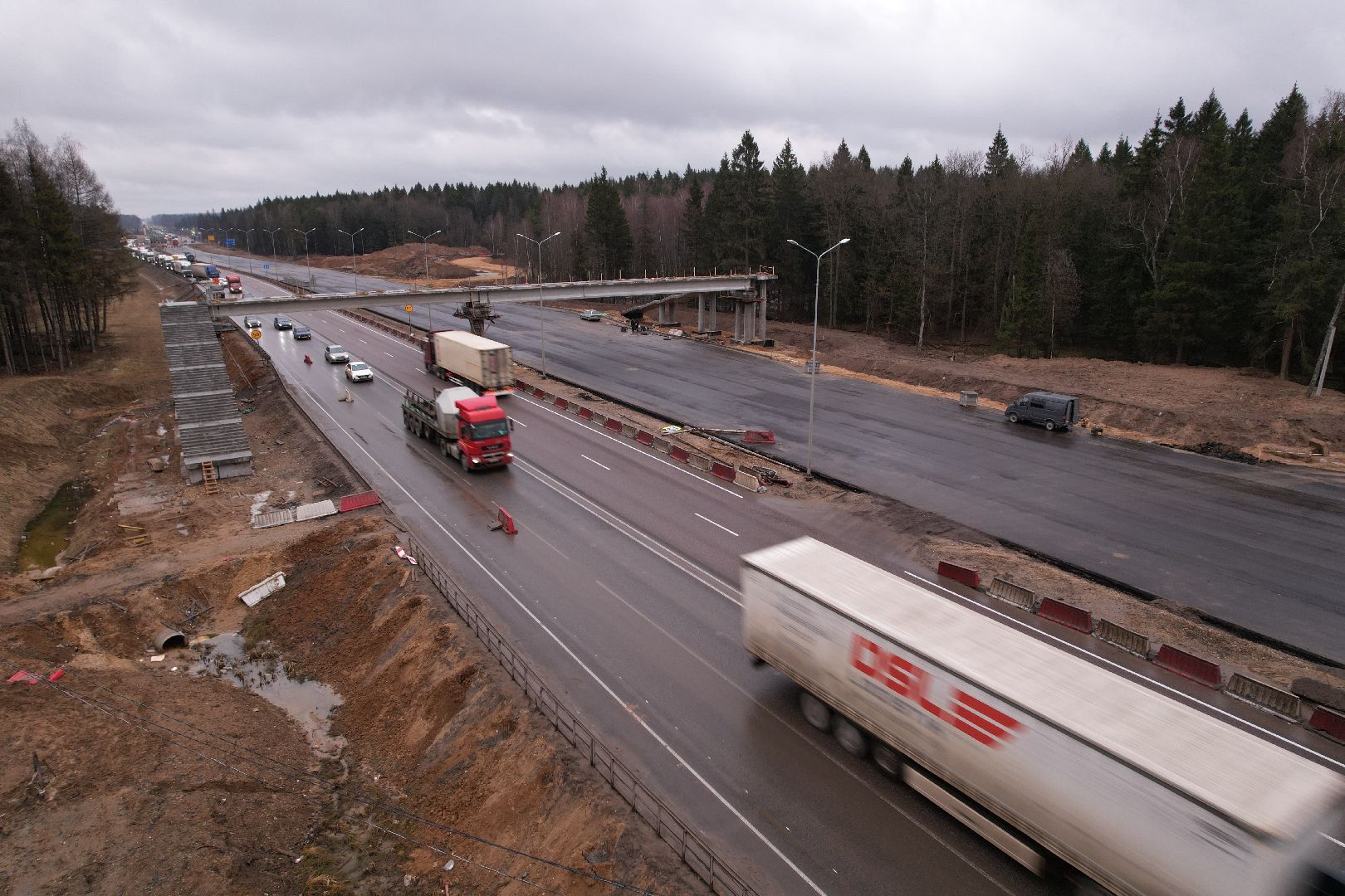 видео с коптера, расширение трассы м-1, строительные работы на м-1,