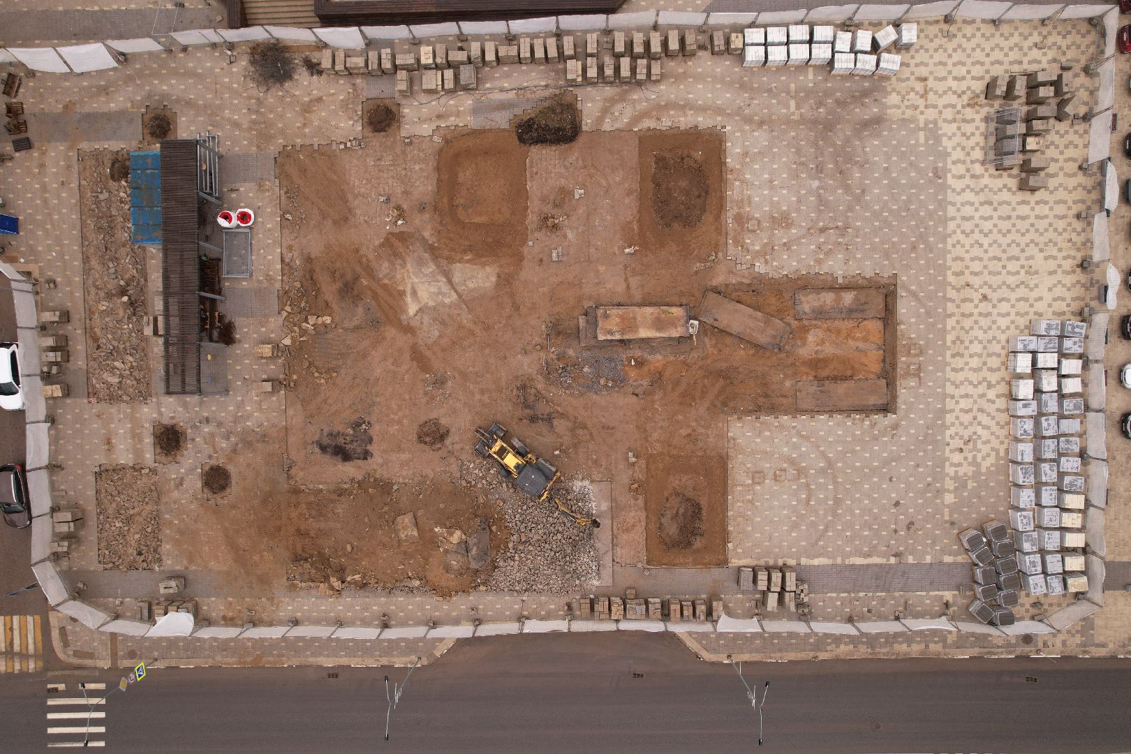 установка стелы в рузе, стела на центральной площади рузы,видео с коптера,