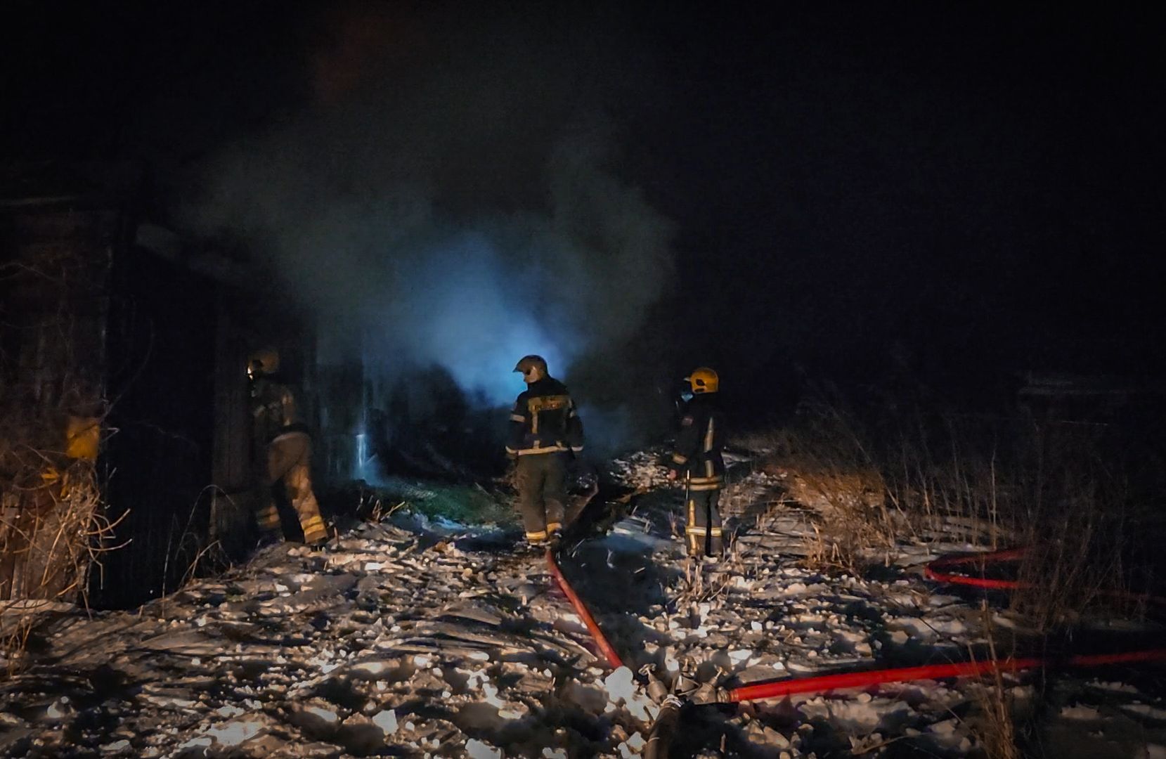 Пожар в Заворово, Ночной пожар в Раменском округе, Пожарные,