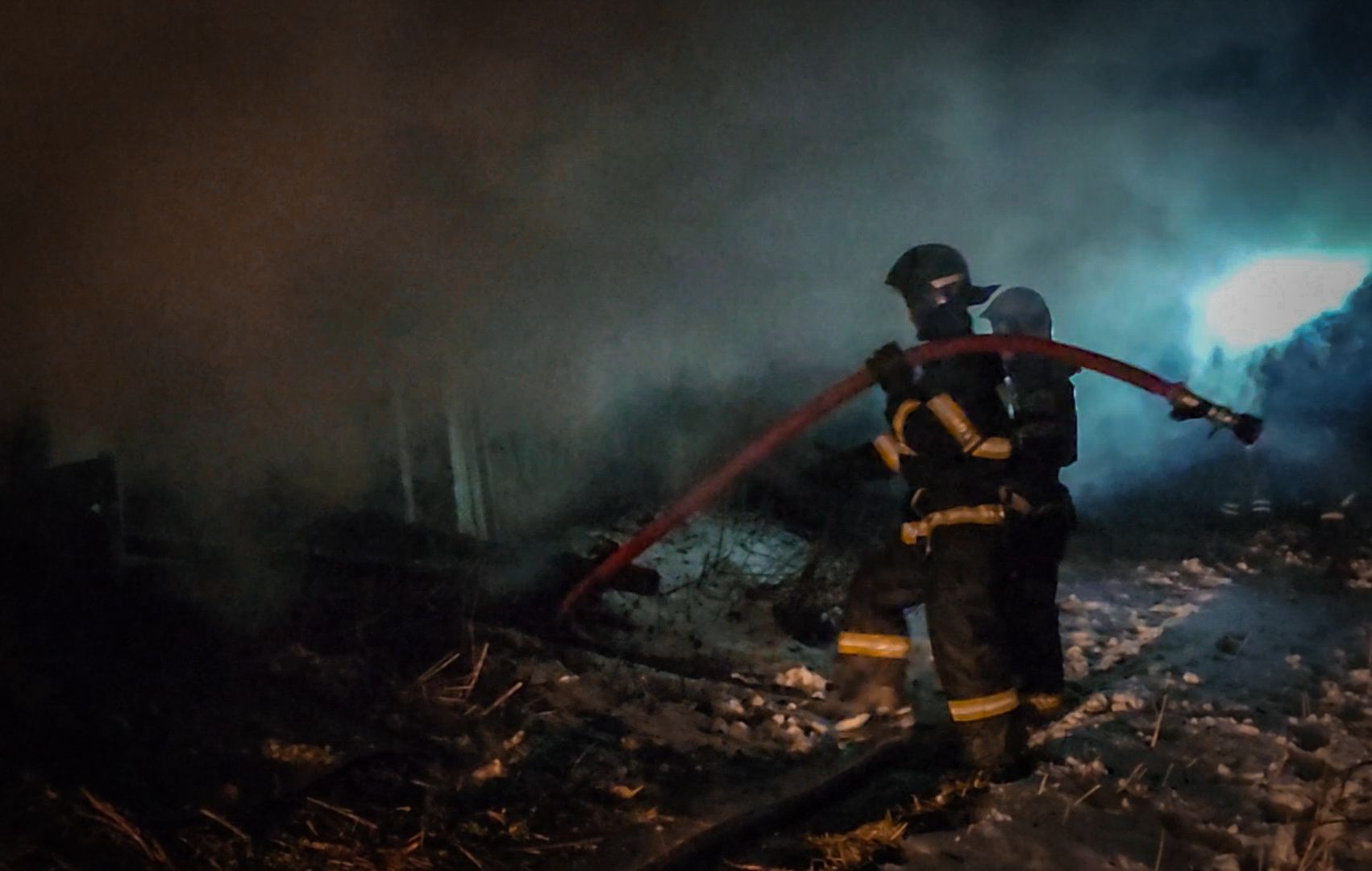 Пожар в Заворово, Ночной пожар в Раменском округе, Пожарные,