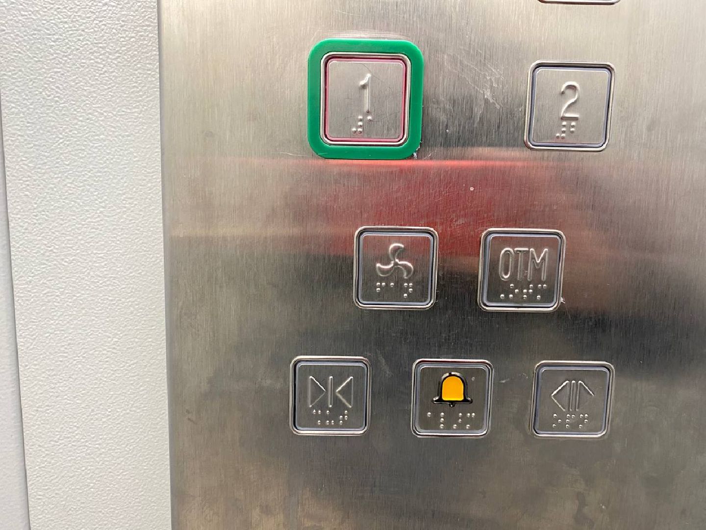 новый лифт, замена лифта, Новые лифты на Оптическом переулке, новые лифты в Красногорске,