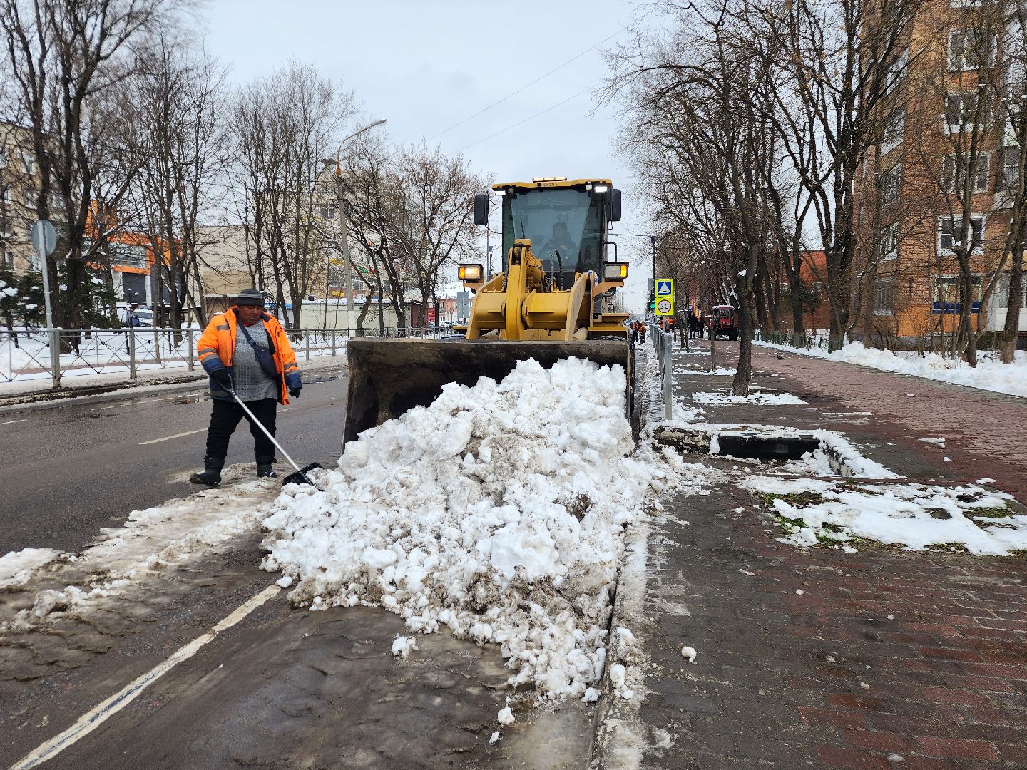 фрязино, уборка снега, обработка дорог, последствия снегопада,