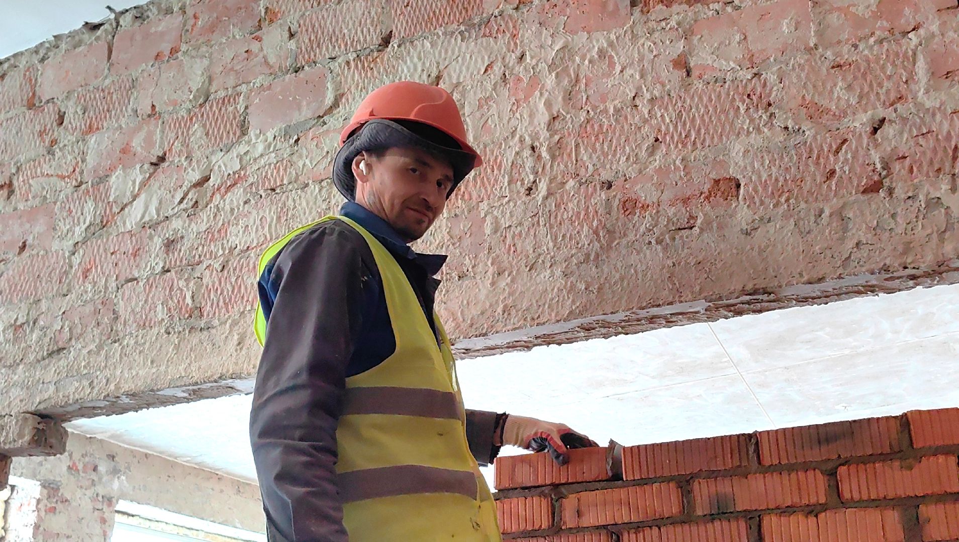 капитальный ремонт, полы, отделочные работы, штукатурка, бригада,