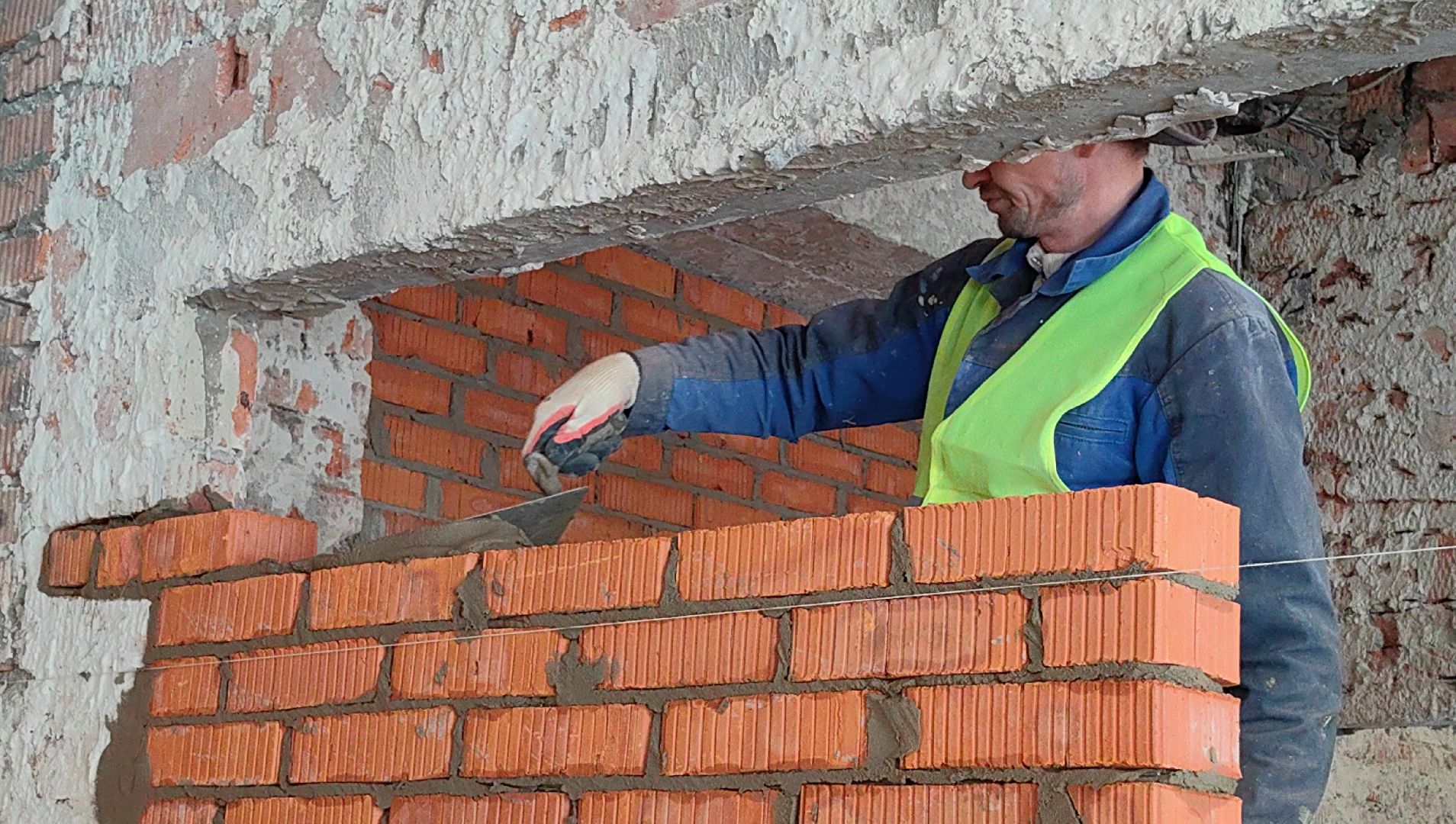 капитальный ремонт, полы, отделочные работы, штукатурка, бригада,