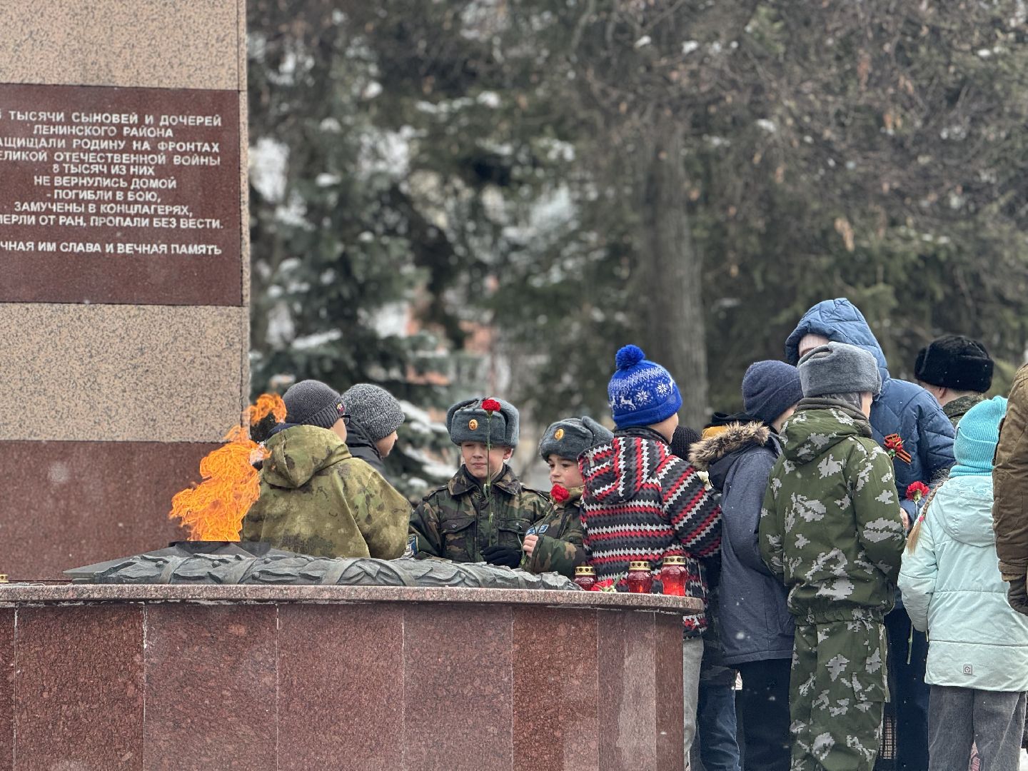 узники фашистских концлагерей, ленинский городской округ, митинг памяти, возложение цветов,