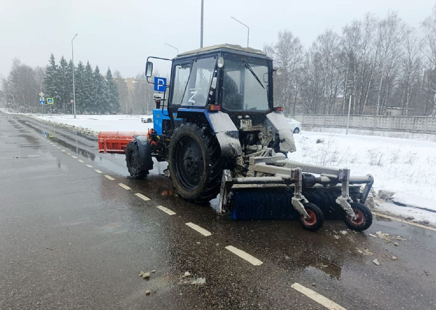 уборка снега, техника, трактор, коммунальная служба,