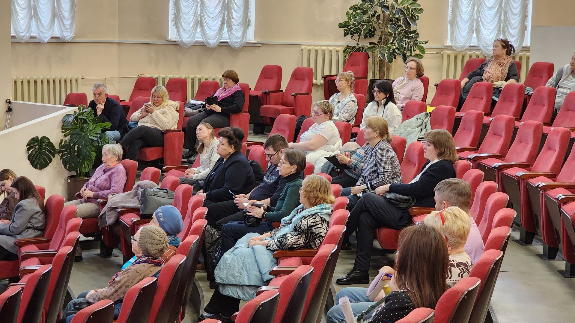 ЖКХ, открытый микрофон, Управдом, Лобня, администрация города,