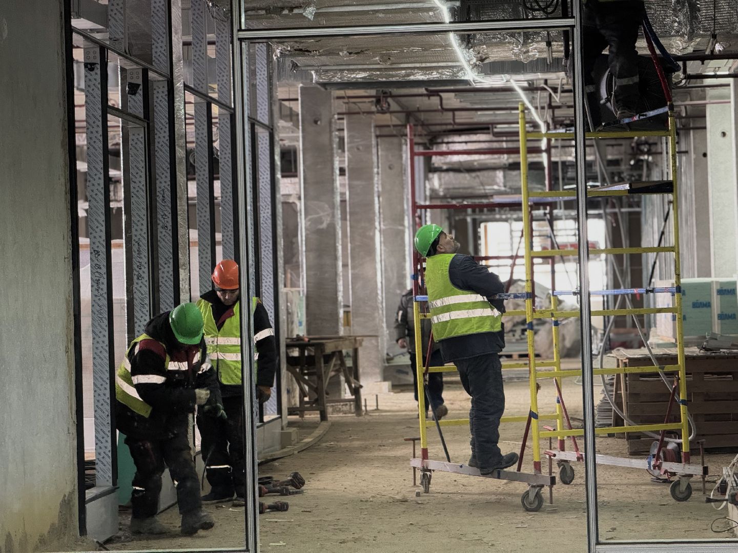 строительство школы, брусника, ленинский городской округ,