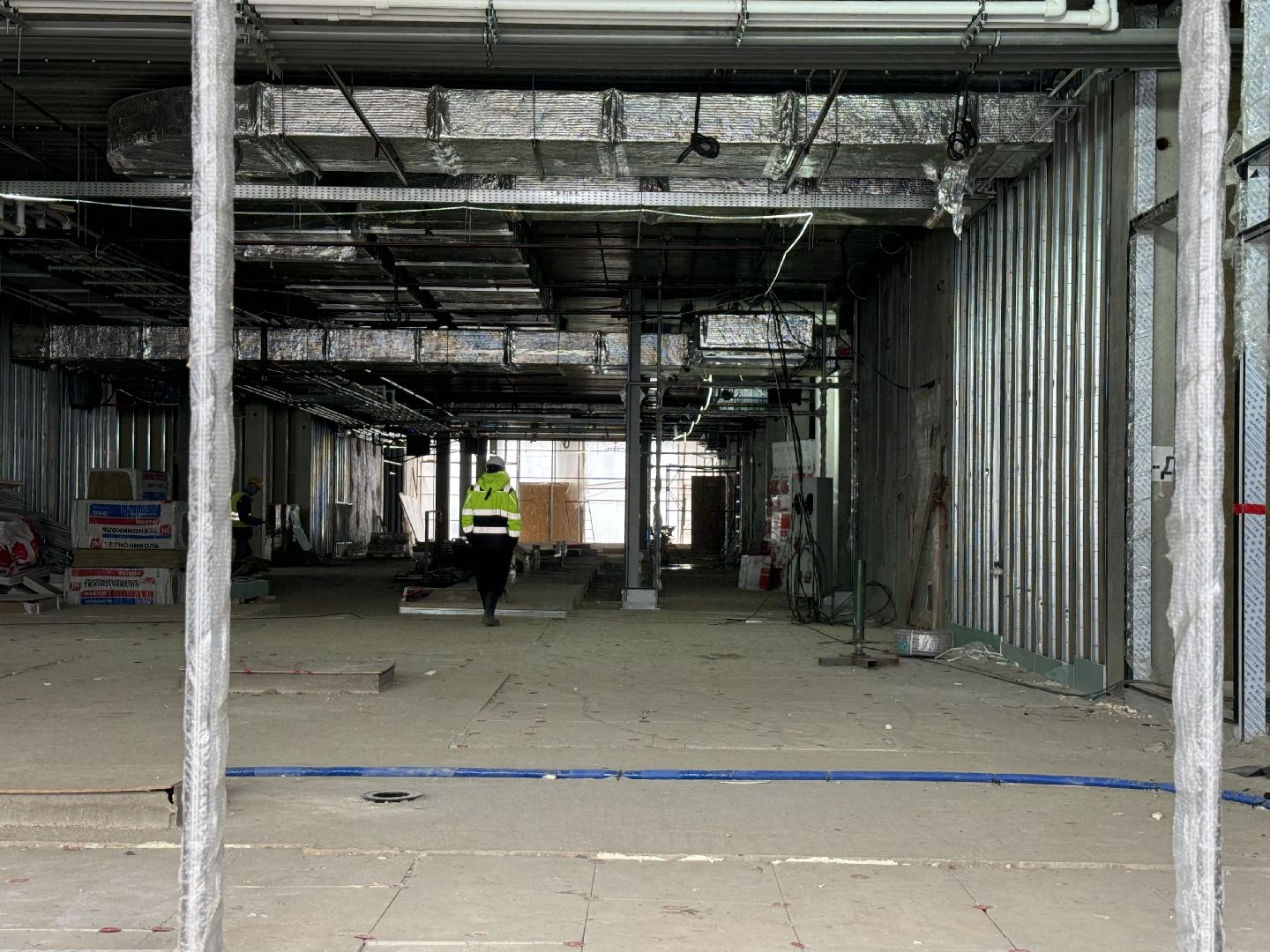 строительство школы, брусника, ленинский городской округ,