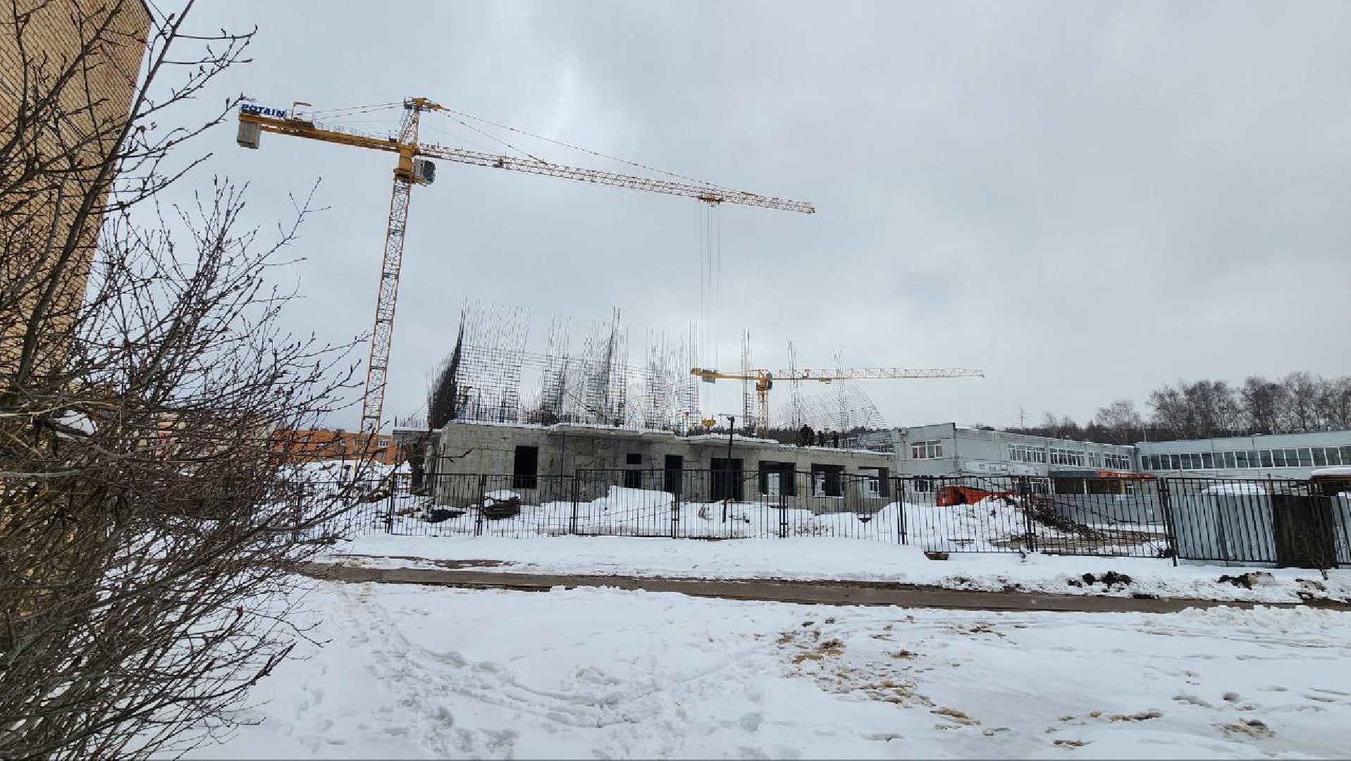 Дмитров, Пристройка к Внуковской школе, Минобразования,