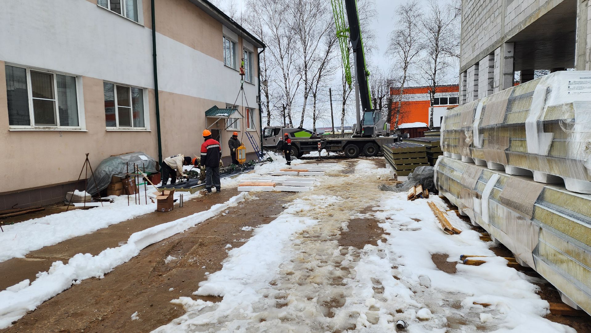 истра, строительство школы, стройка,