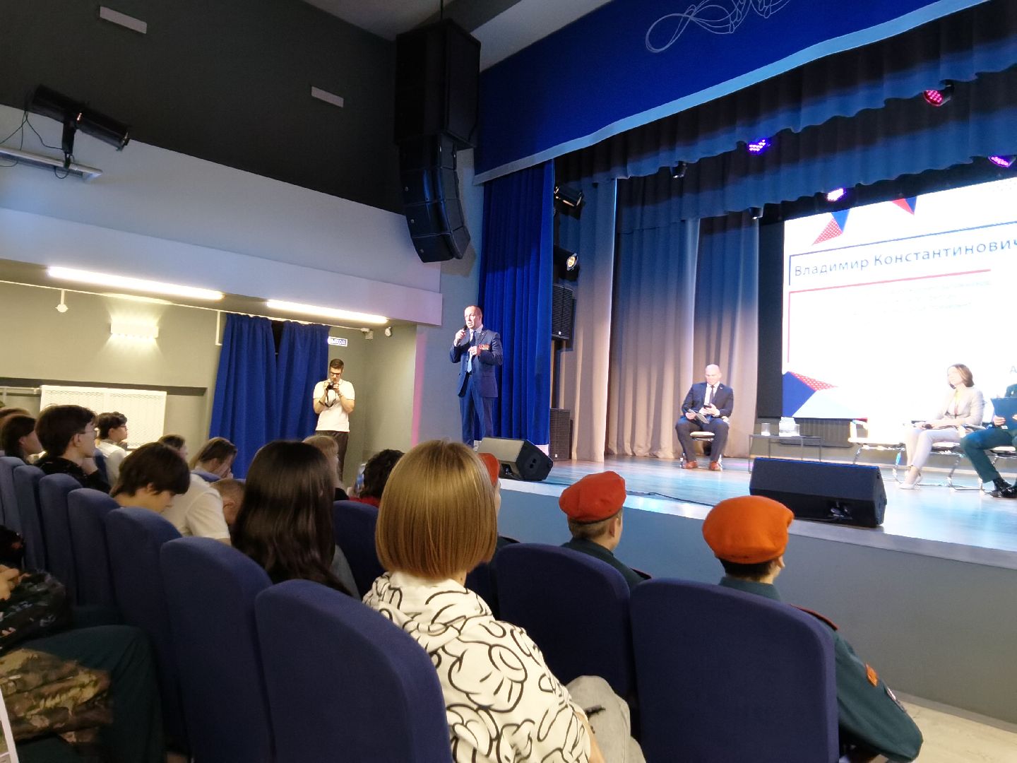 Балашиха, молодёжный центр Новый свет, патриотизм, Вымпел, волонтёры Подмосковья, СВО, военнослужащие, фонд помощи Своих не бросаем