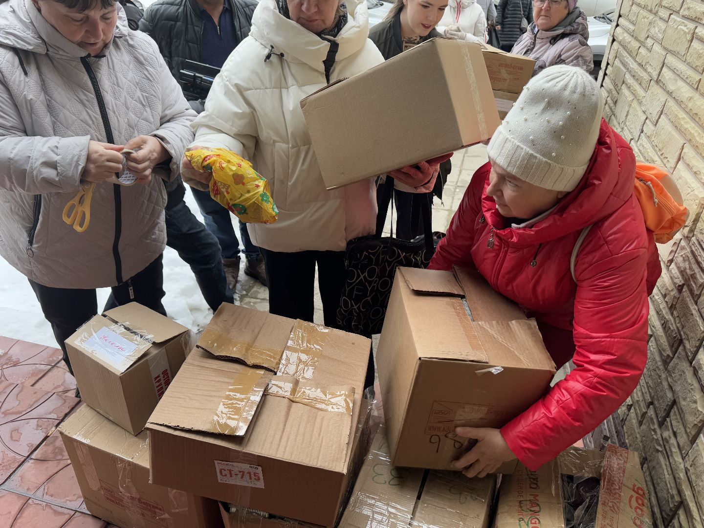 гумпомощь, сво, своих не бросаем, балашиха, фонд защита,