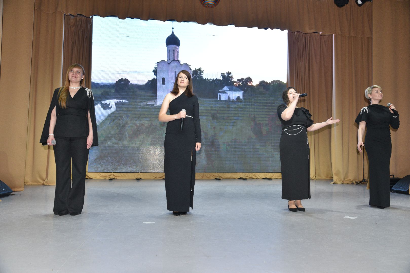 лотошино, глава муниципалитета, день труда подмосковья,