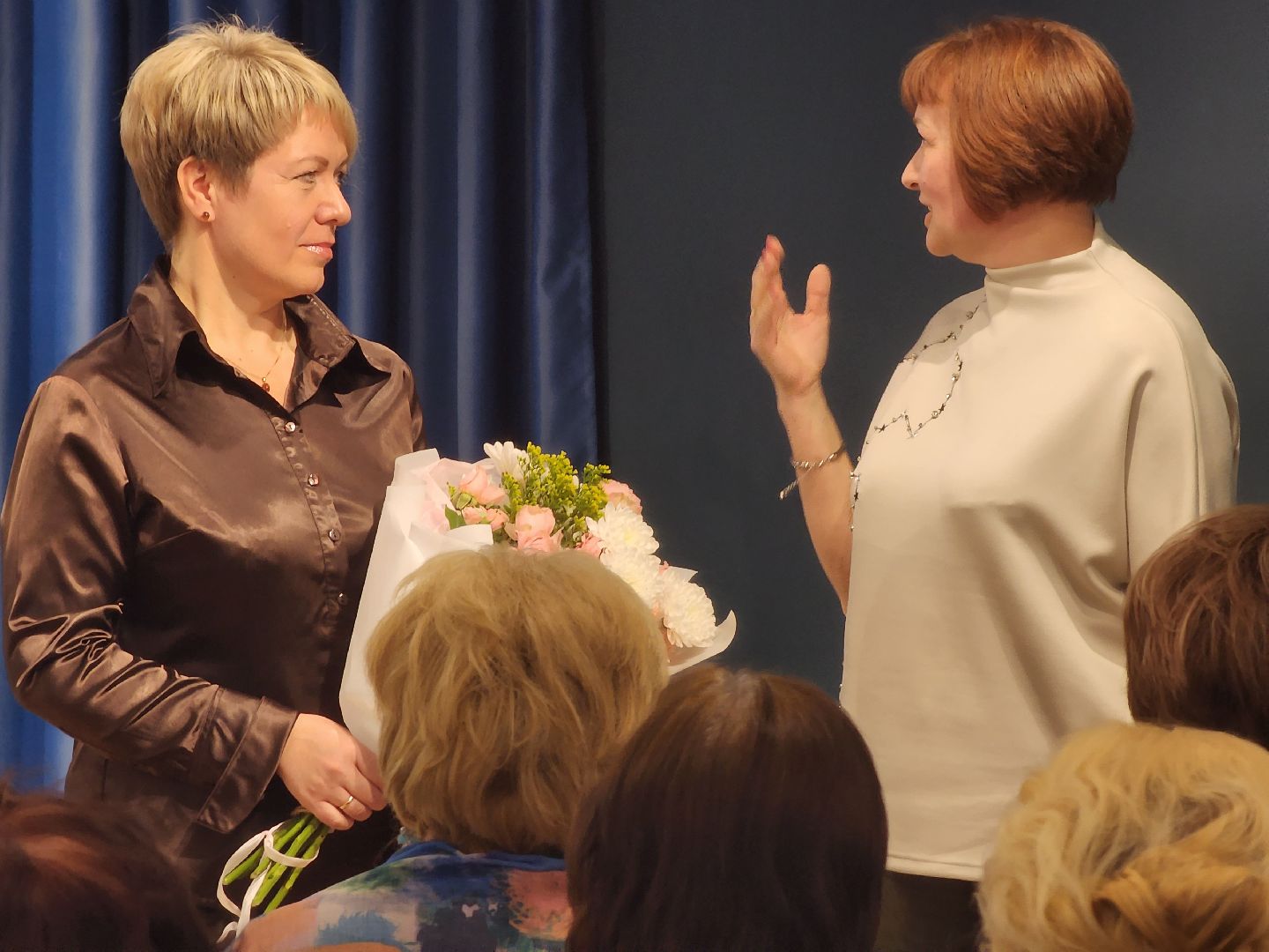 долгопрудный, дмитров, центральная модельная библиотека, активное долголетие, творчество без возраста, художественная выставка, пейзаж, библиотеки,