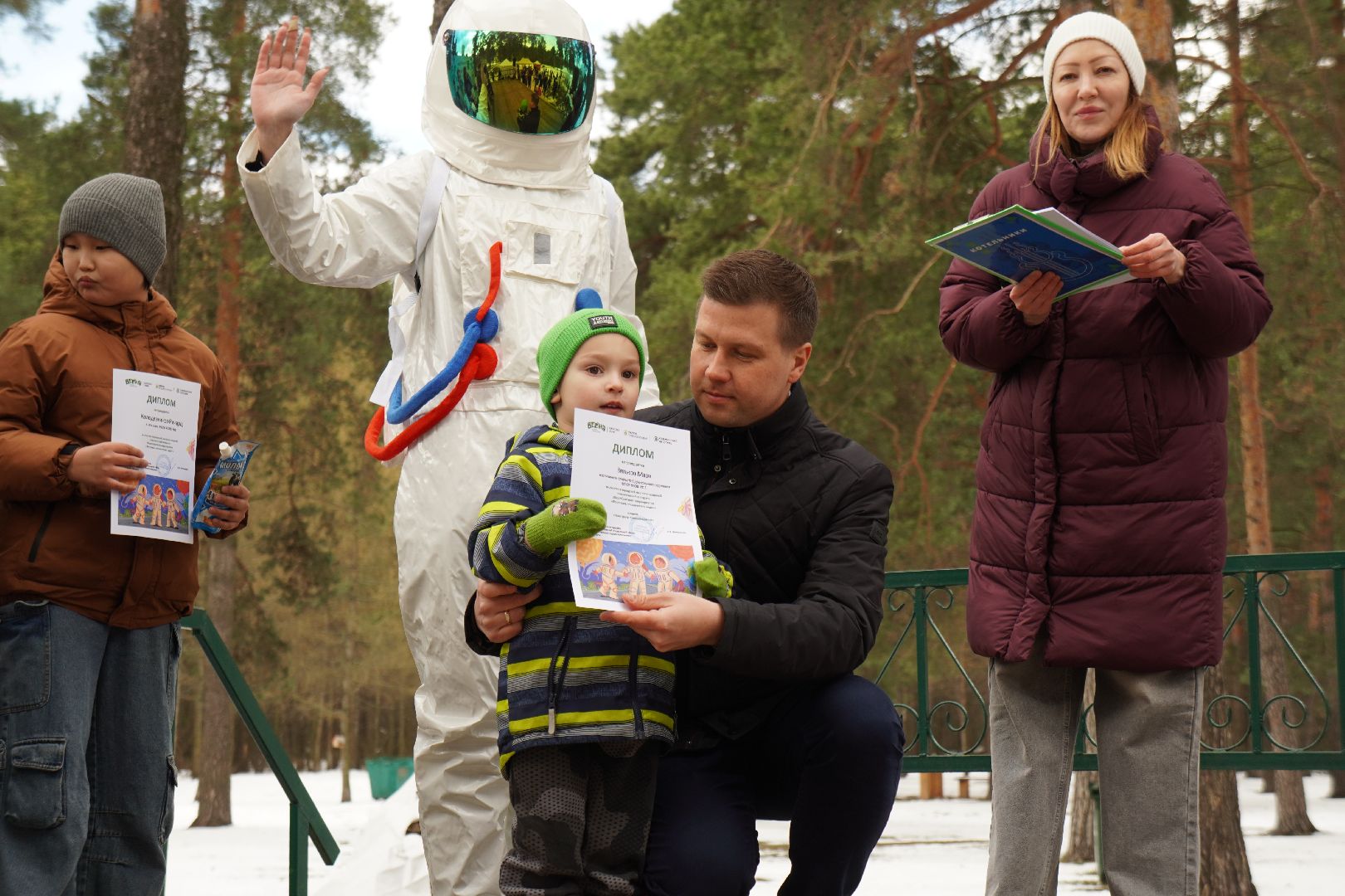 котельники, кузьминский лесопарк, день космонавтики,