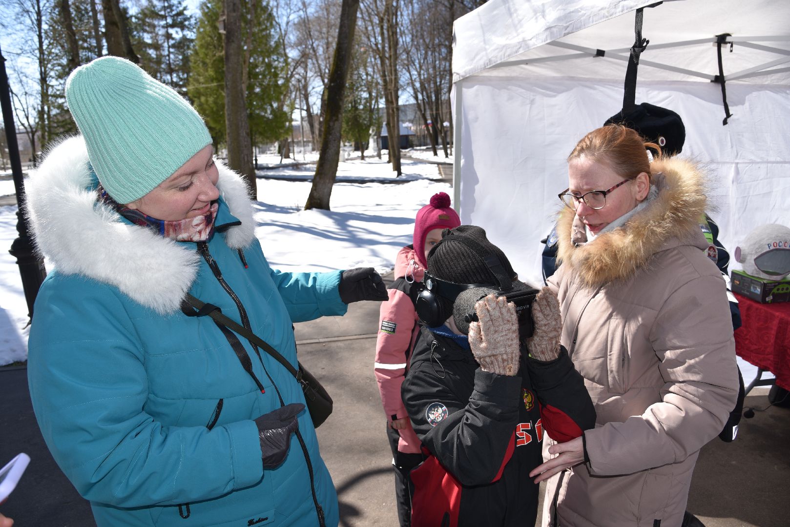 лотошино, лотошинский парк, день космонавтики, дети, мастер-класс,