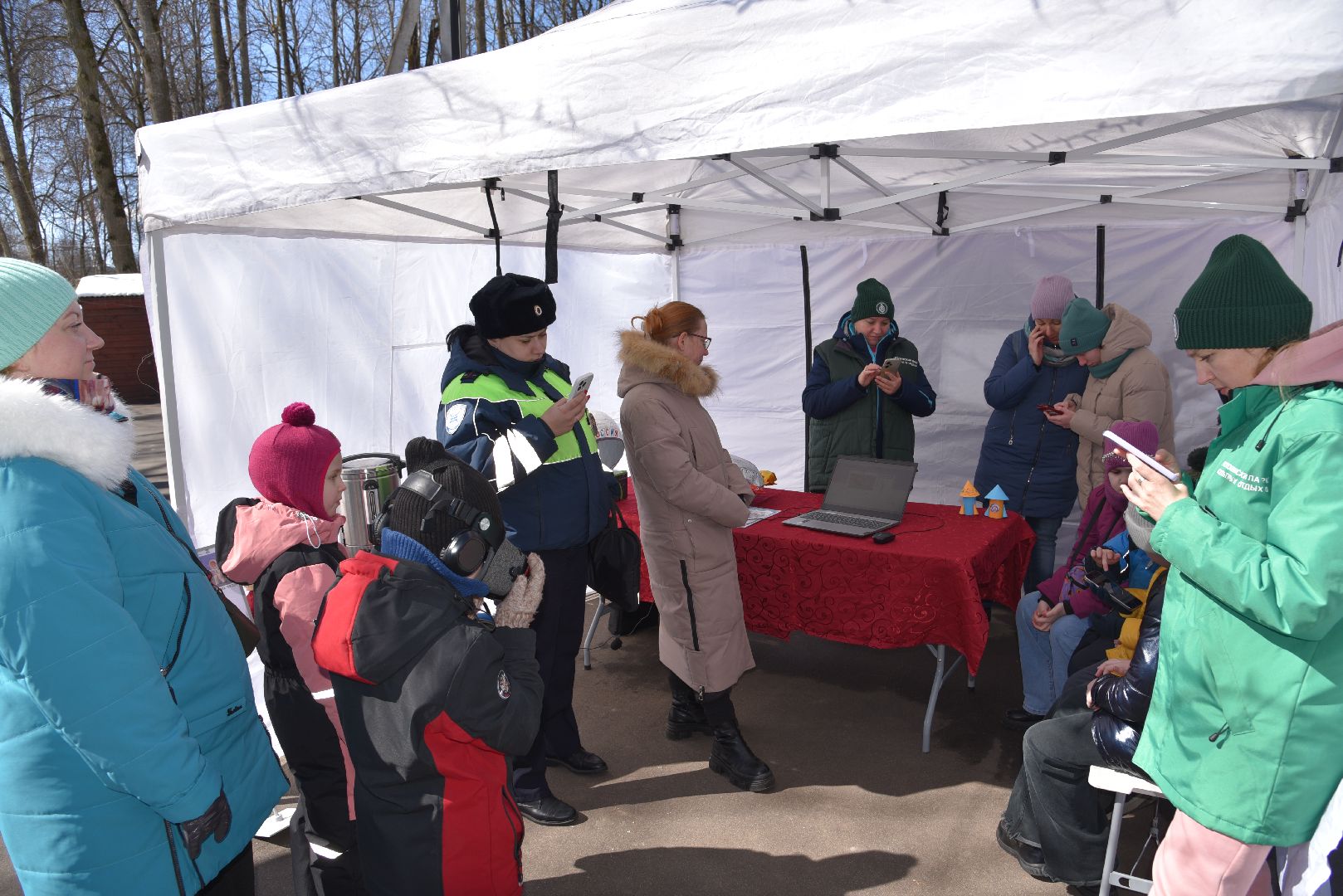 лотошино, лотошинский парк, день космонавтики, дети, мастер-класс,