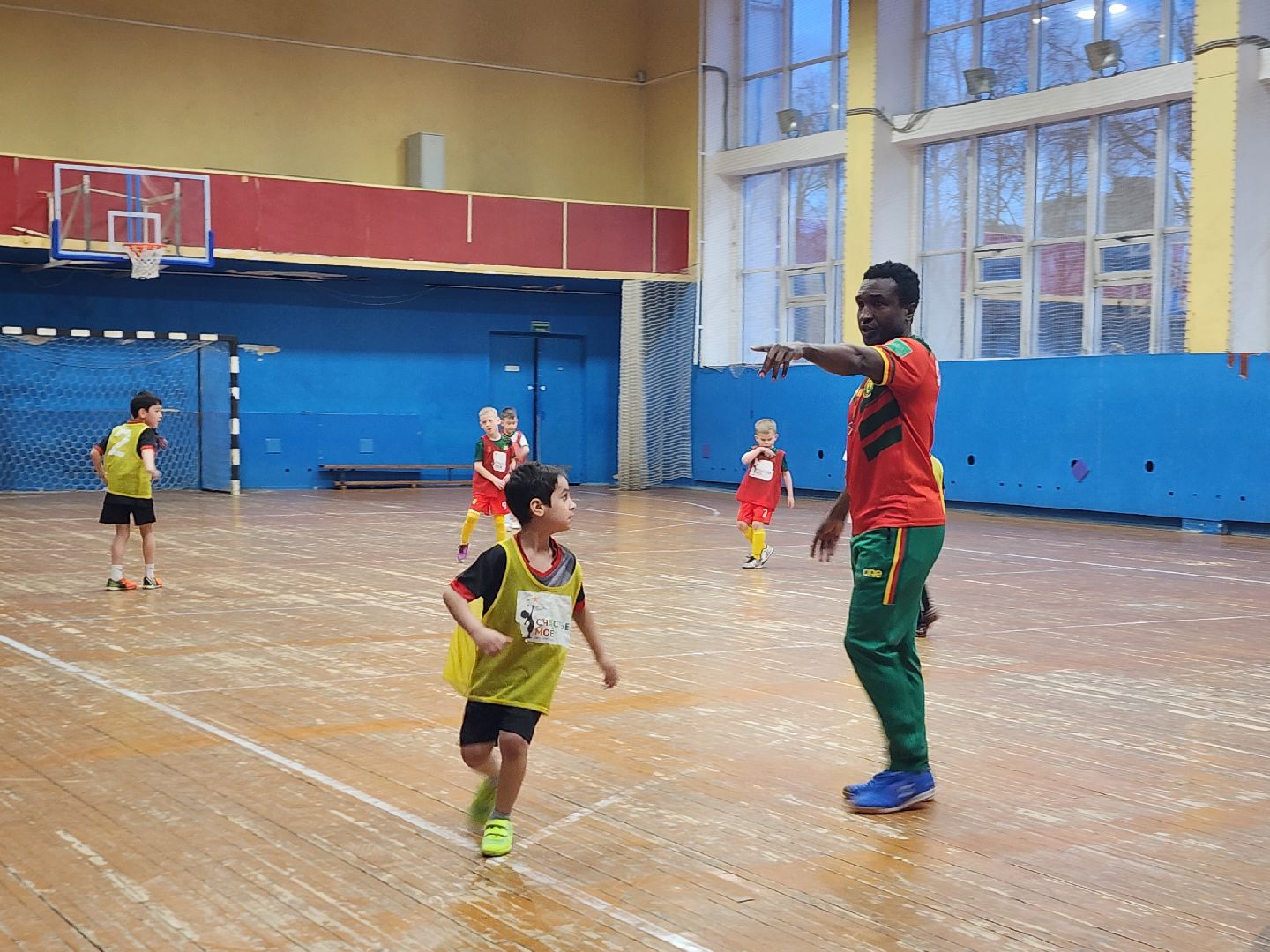 фрязино, детский футбол, спортивная секция, дети, тренер по футболу,