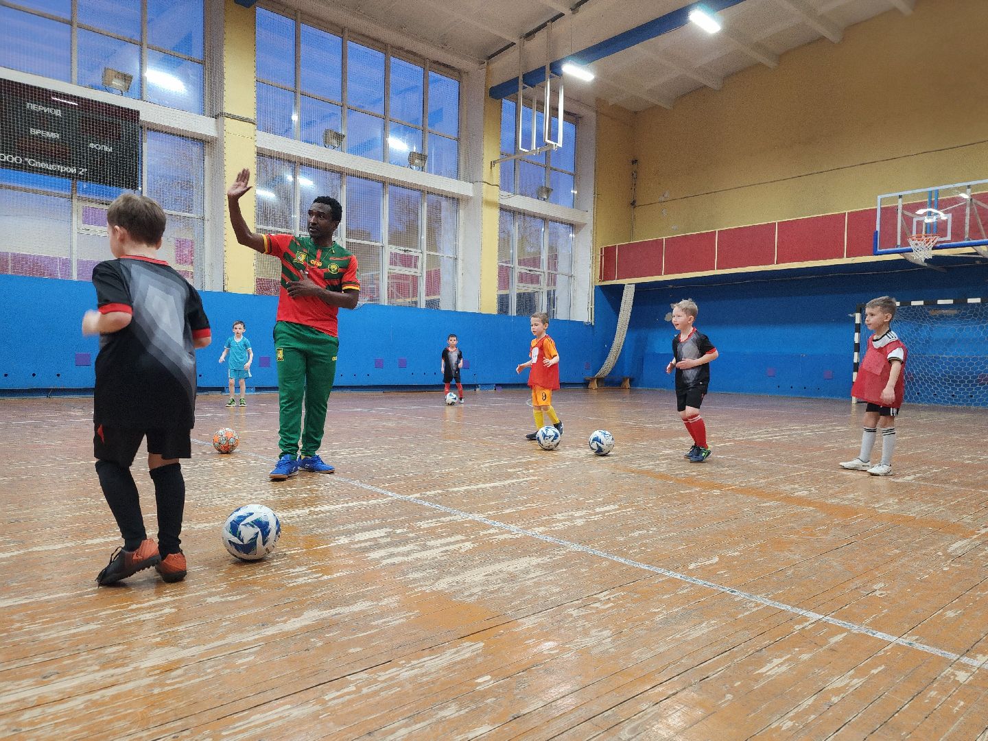 фрязино, детский футбол, спортивная секция, дети, тренер по футболу,