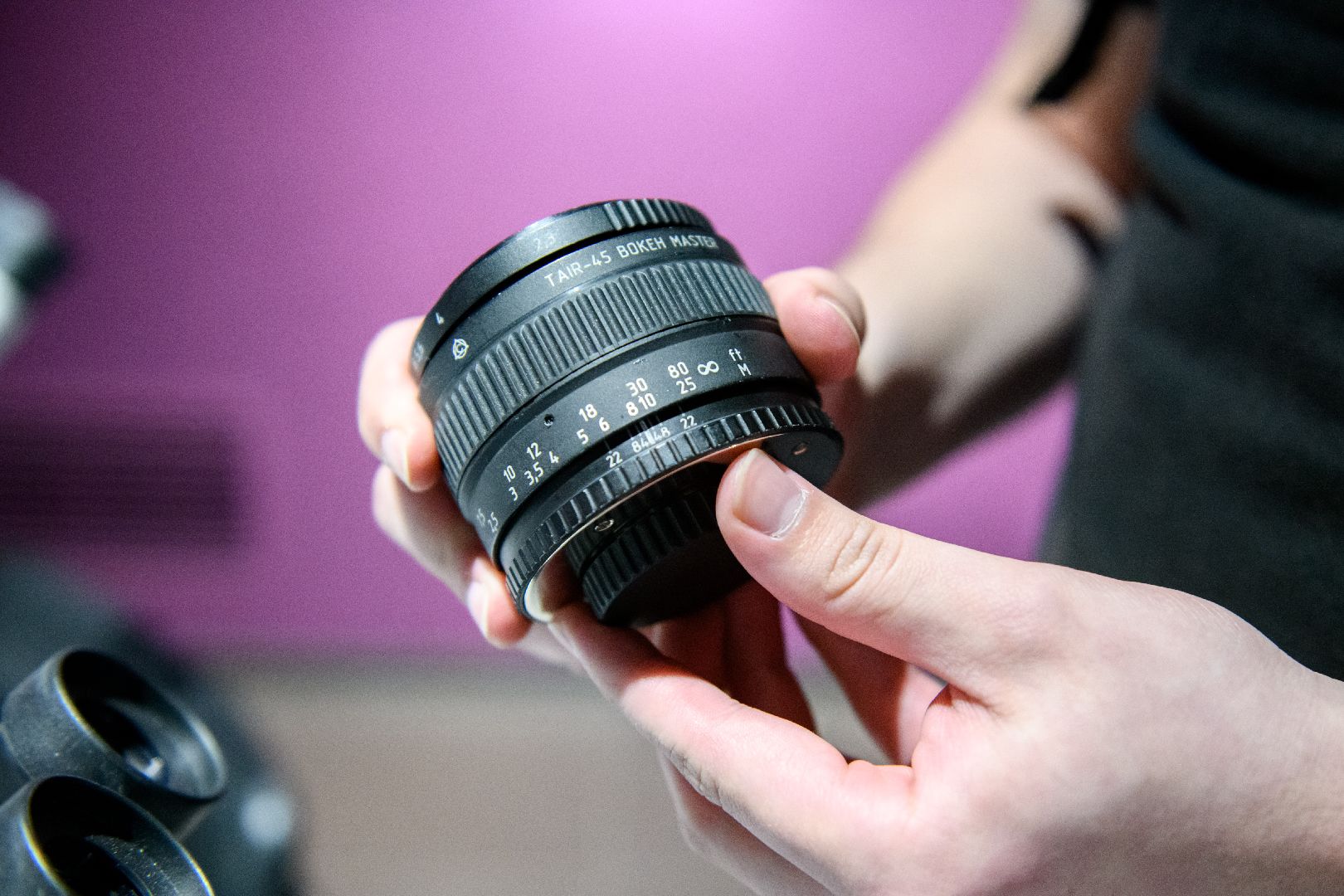 лыткарино, экономика, лзос, линзовые объективы ,