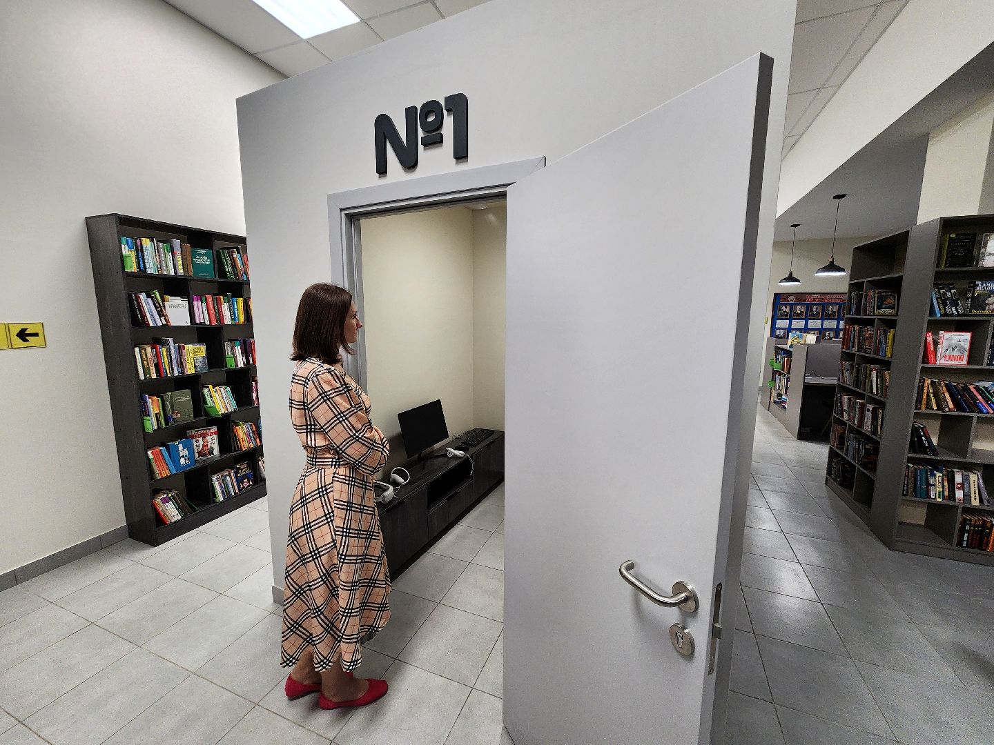 Чехов, улица лопасненская, центральная библиотека, модельная библиотека, vr-очки, vr-кабинки, виртуальная реальность, МедиаМол, нацпроект Культура, госпрограмма московской области, культура и туризм Подмосковья,