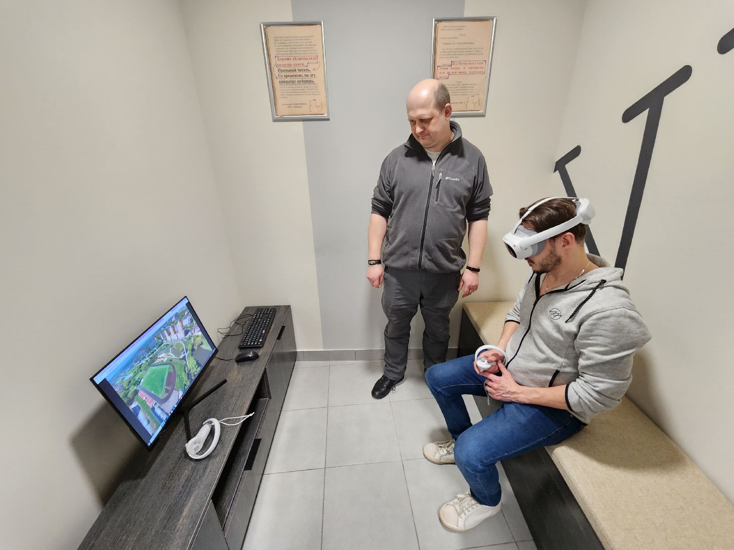 Чехов, улица лопасненская, центральная библиотека, модельная библиотека, vr-очки, vr-кабинки, виртуальная реальность, МедиаМол, нацпроект Культура, госпрограмма московской области, культура и туризм Подмосковья,