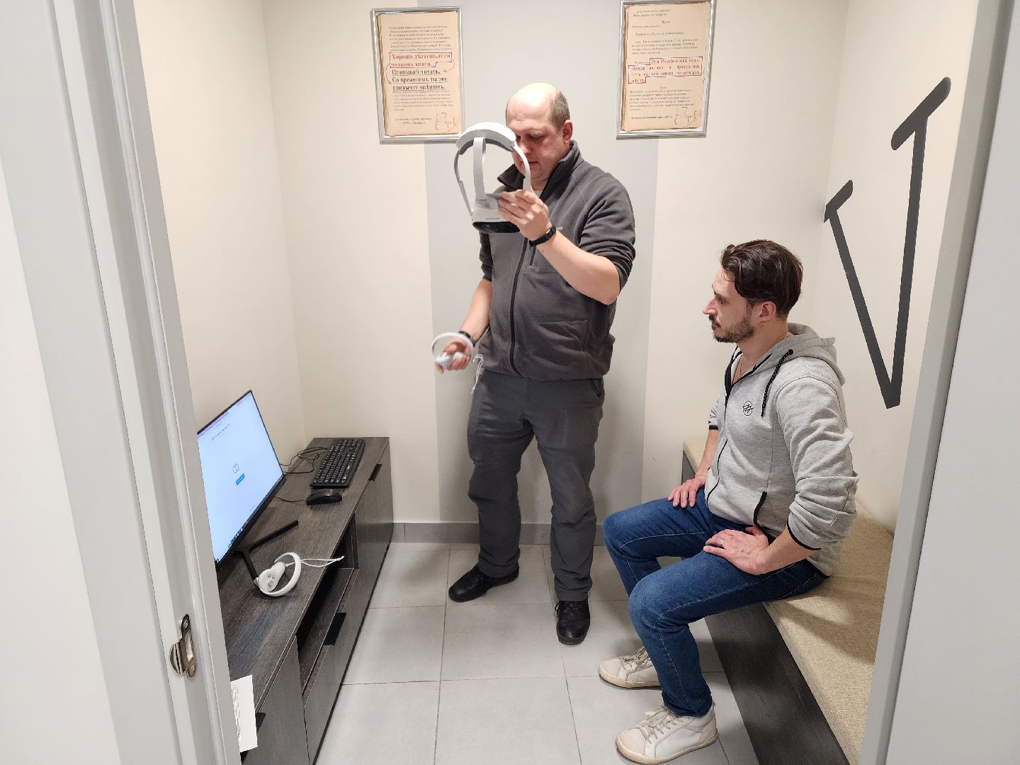 Чехов, улица лопасненская, центральная библиотека, модельная библиотека, vr-очки, vr-кабинки, виртуальная реальность, МедиаМол, нацпроект Культура, госпрограмма московской области, культура и туризм Подмосковья,