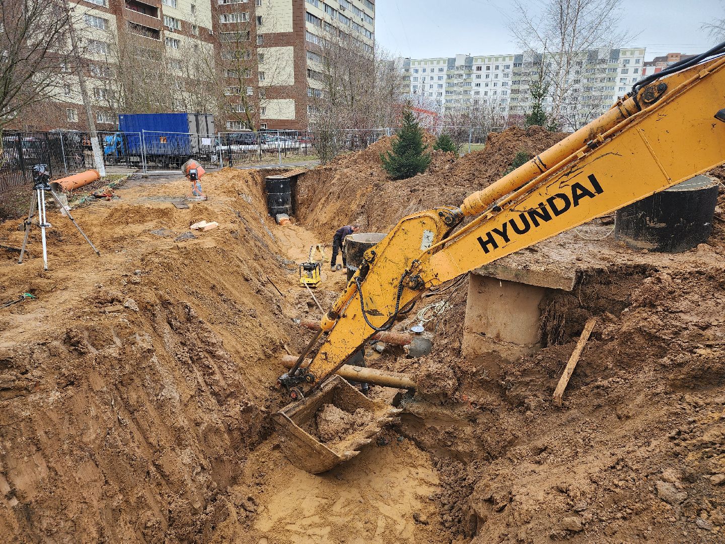 долгопрудный, строительство школ, гимназия 13, пристройка, внешние коммуникации,