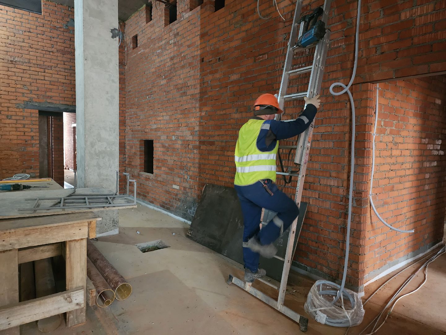 долгопрудный, строительство школ, гимназия 13, пристройка, внешние коммуникации,