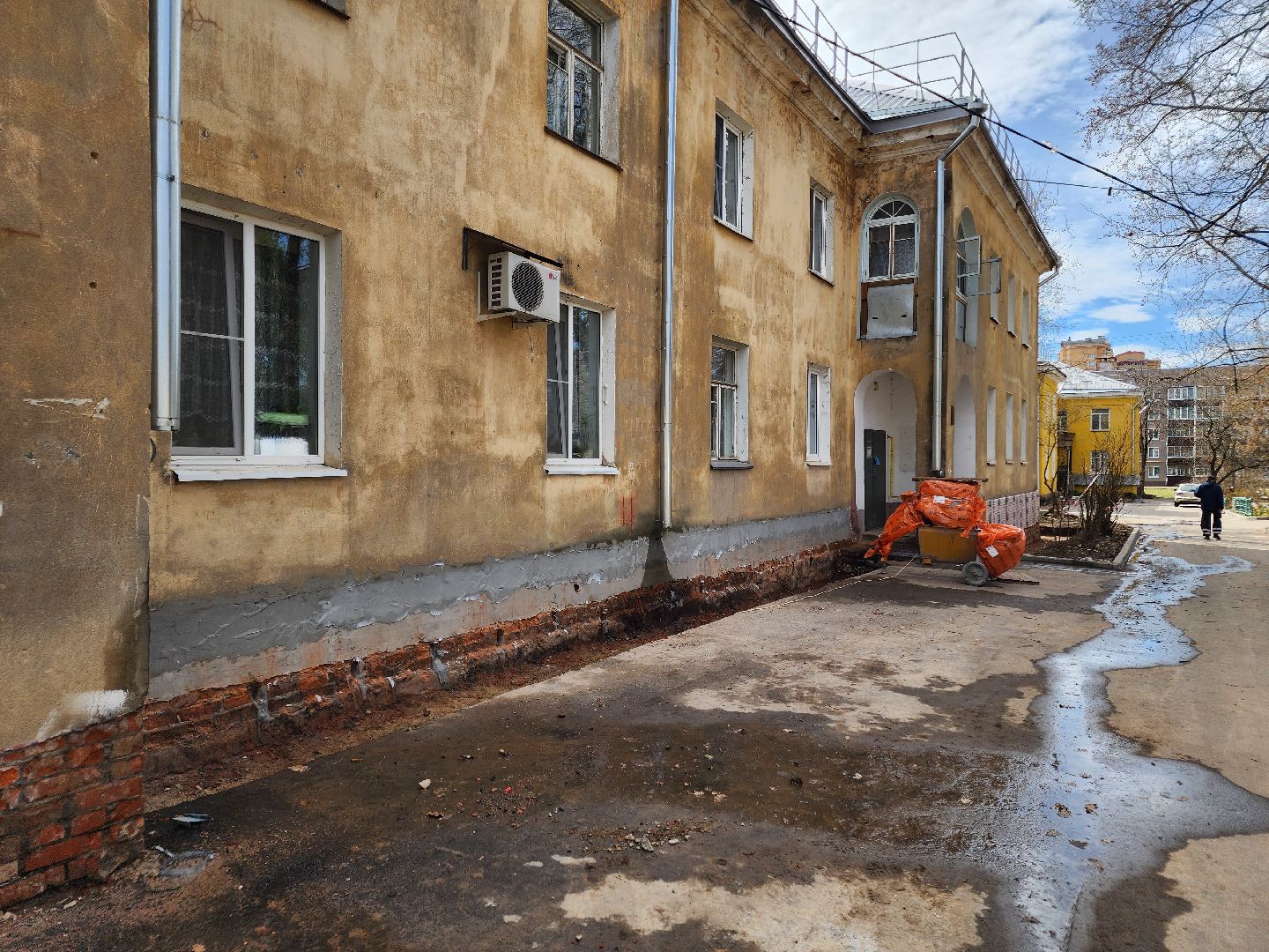 Чехов, улица Ильича 33, капремонт фундамента, капитальный ремонт цоколя, отмостка, реконструкция, укрепление и усиление фундамента, теплоизоляция, гидроизоляция, фонд капремонта московской области,