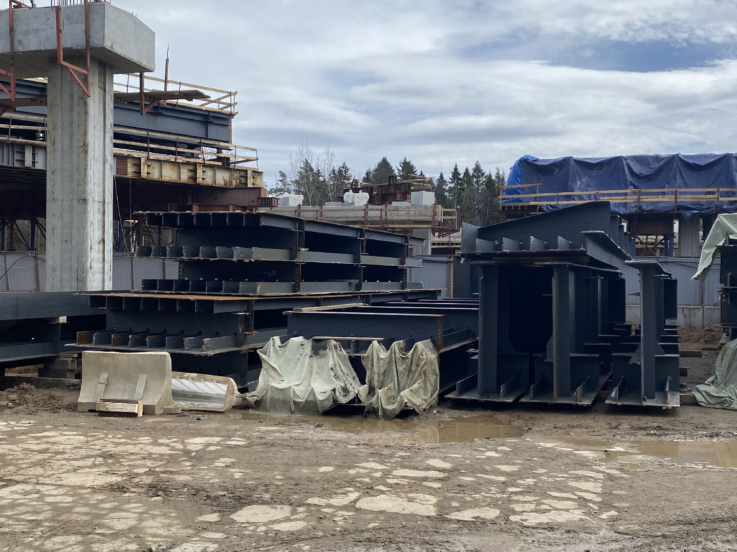 Путепровод в Сабурово , Дублер Пятницкого шоссе , Новая дорога ,