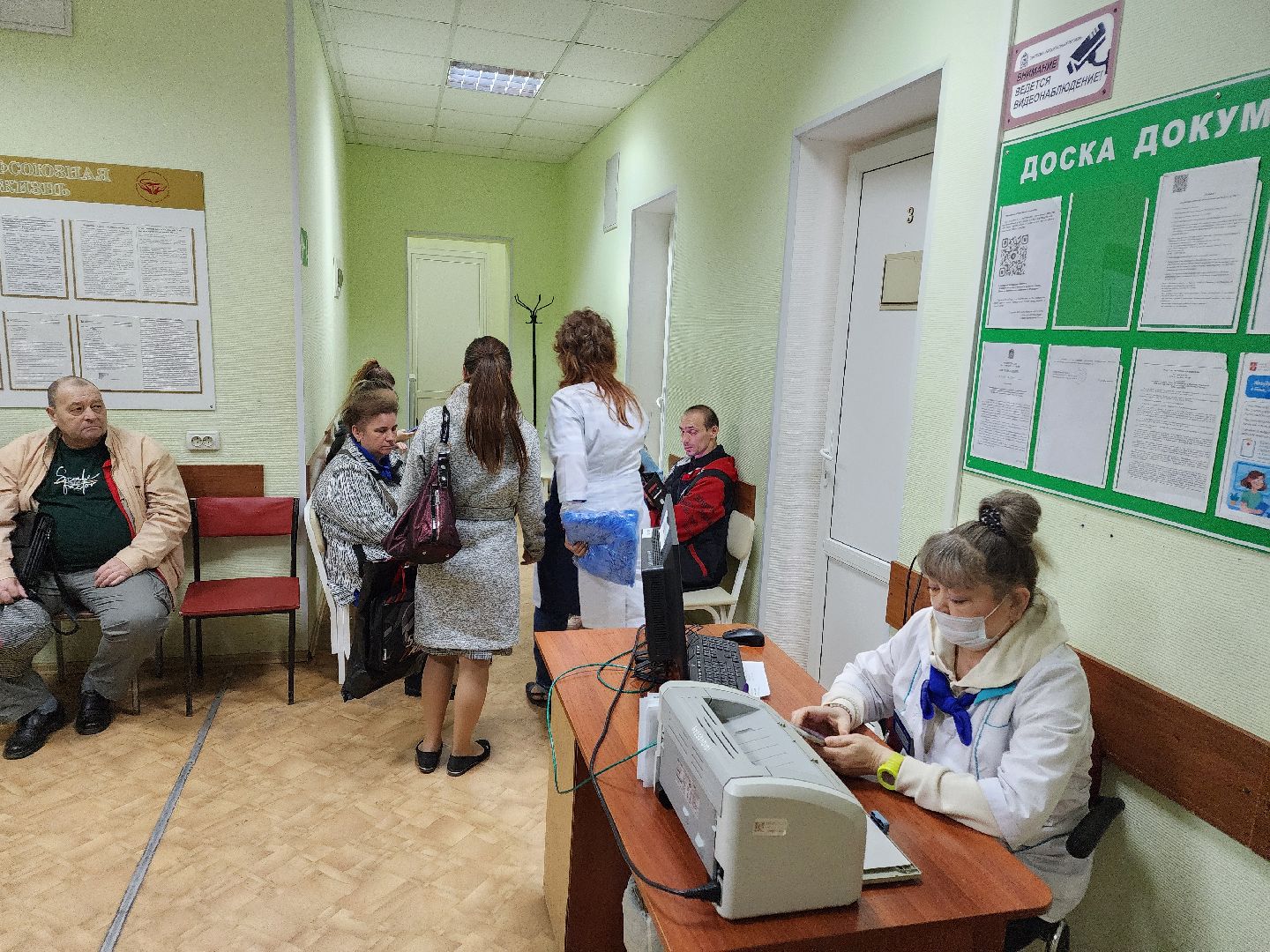 Чехов, улица Пионерская 8, поликлиника , кабинет неотложной помощи, ЭКГ, переезд, ремонт поликлиники , чеховская больница,