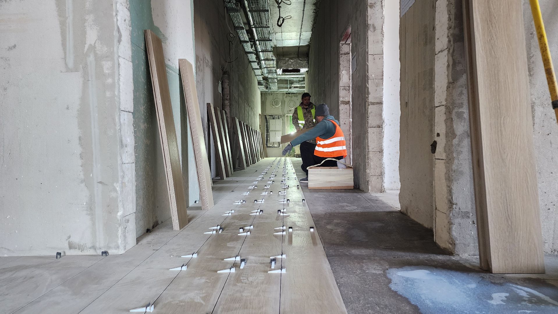 люберцы,  строительство поликлиники, строители,