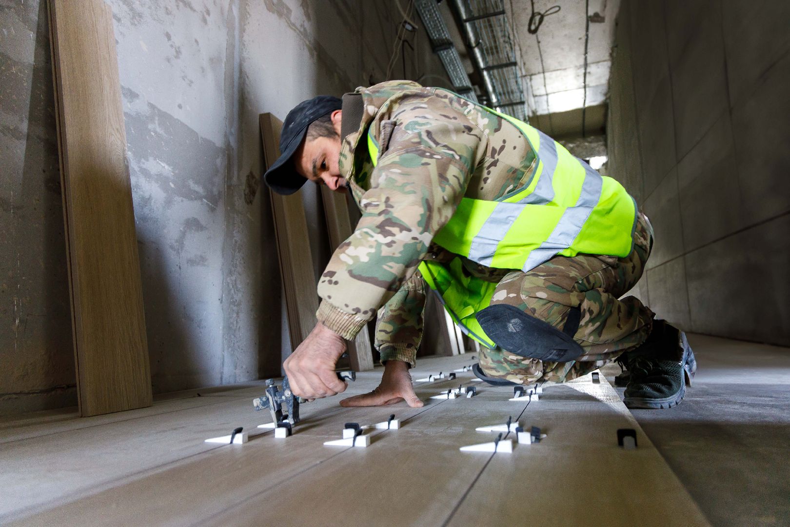 люберцы,  строительство поликлиники, строители,