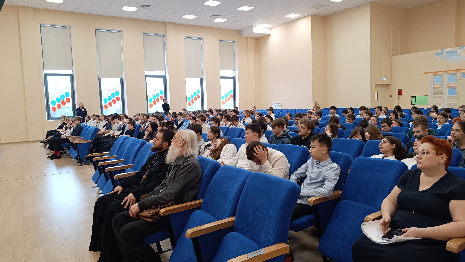 лобня, школа, храм,