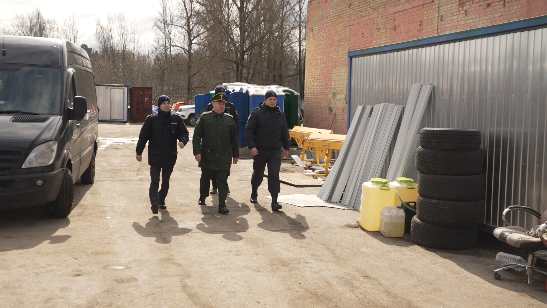 мигранты, постановка на воинский учт, рейд по мигрантам, следственный комитет по рвсн, власиха рвсн,