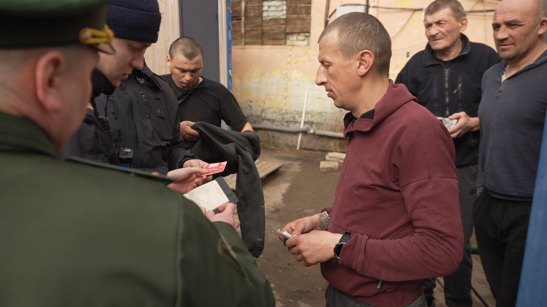 мигранты, постановка на воинский учт, рейд по мигрантам, следственный комитет по рвсн, власиха рвсн,