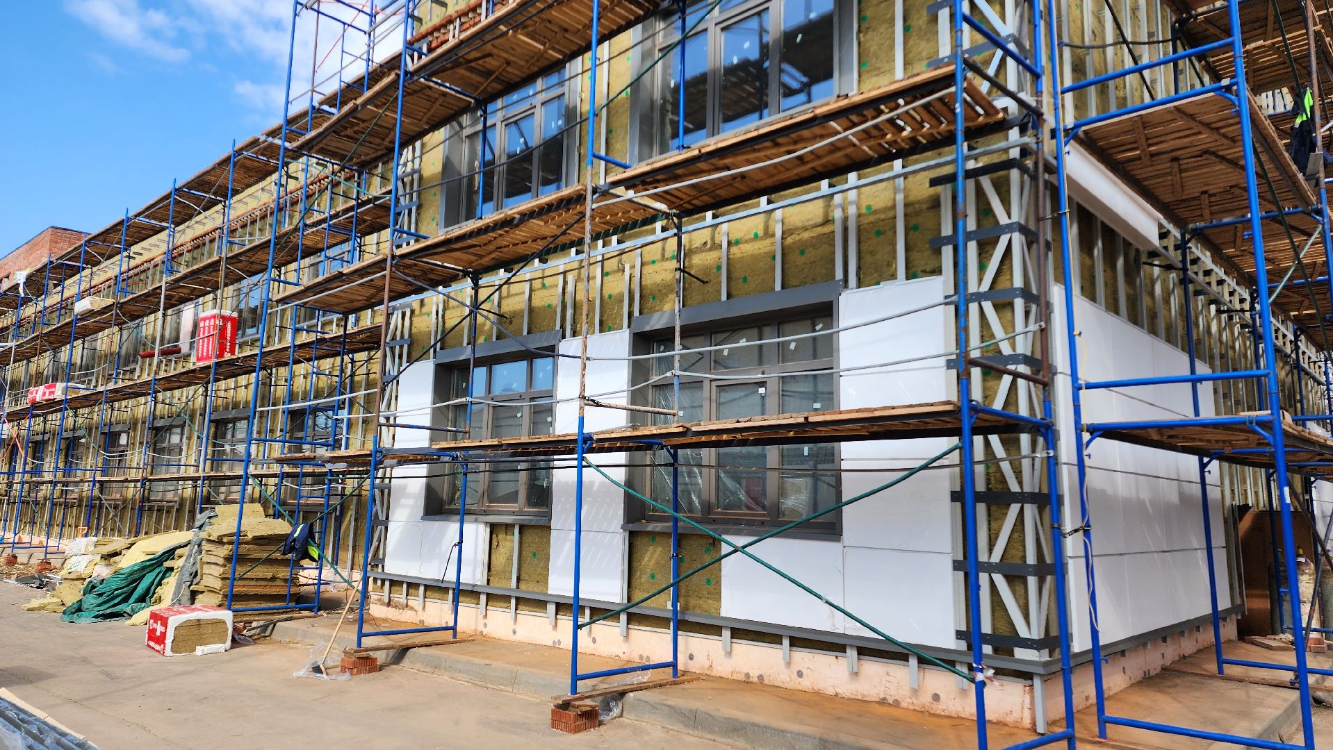 ремонт, капремонт, кпитальный ремонт, подмосковье, больница, домодедово, хирургический корпус, фасад, утеплитель,