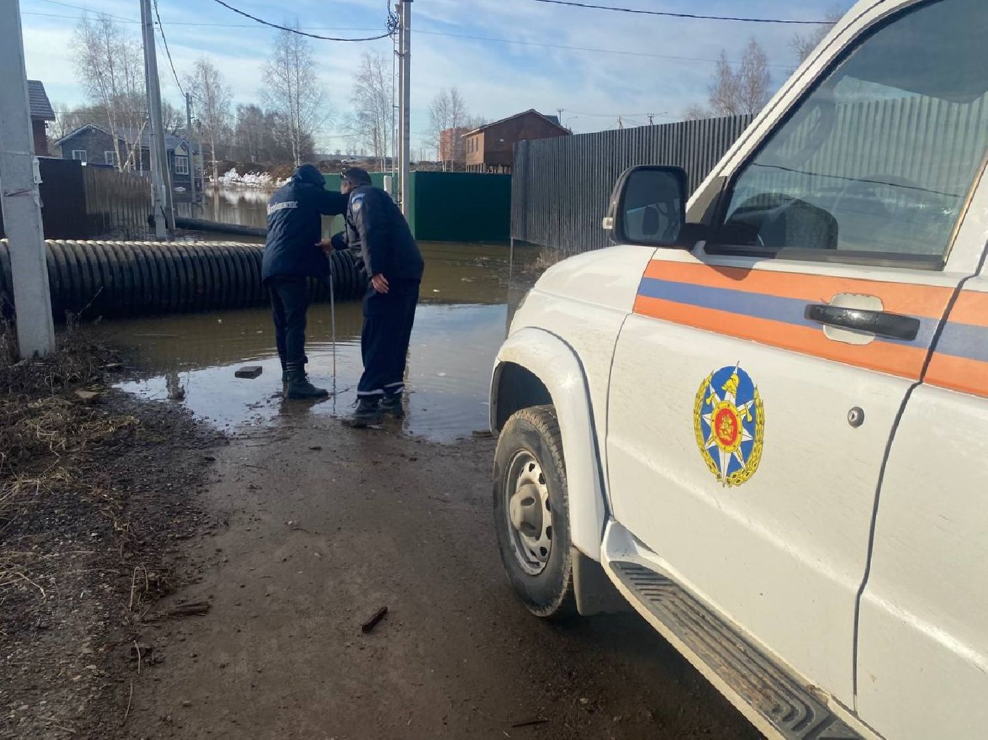 Чехов, деревня Чепелево, улица Энтузиастов, наводнение, подтопление, разлив воды, пруды, дренажная система, МЧС, Мособлпожспас,